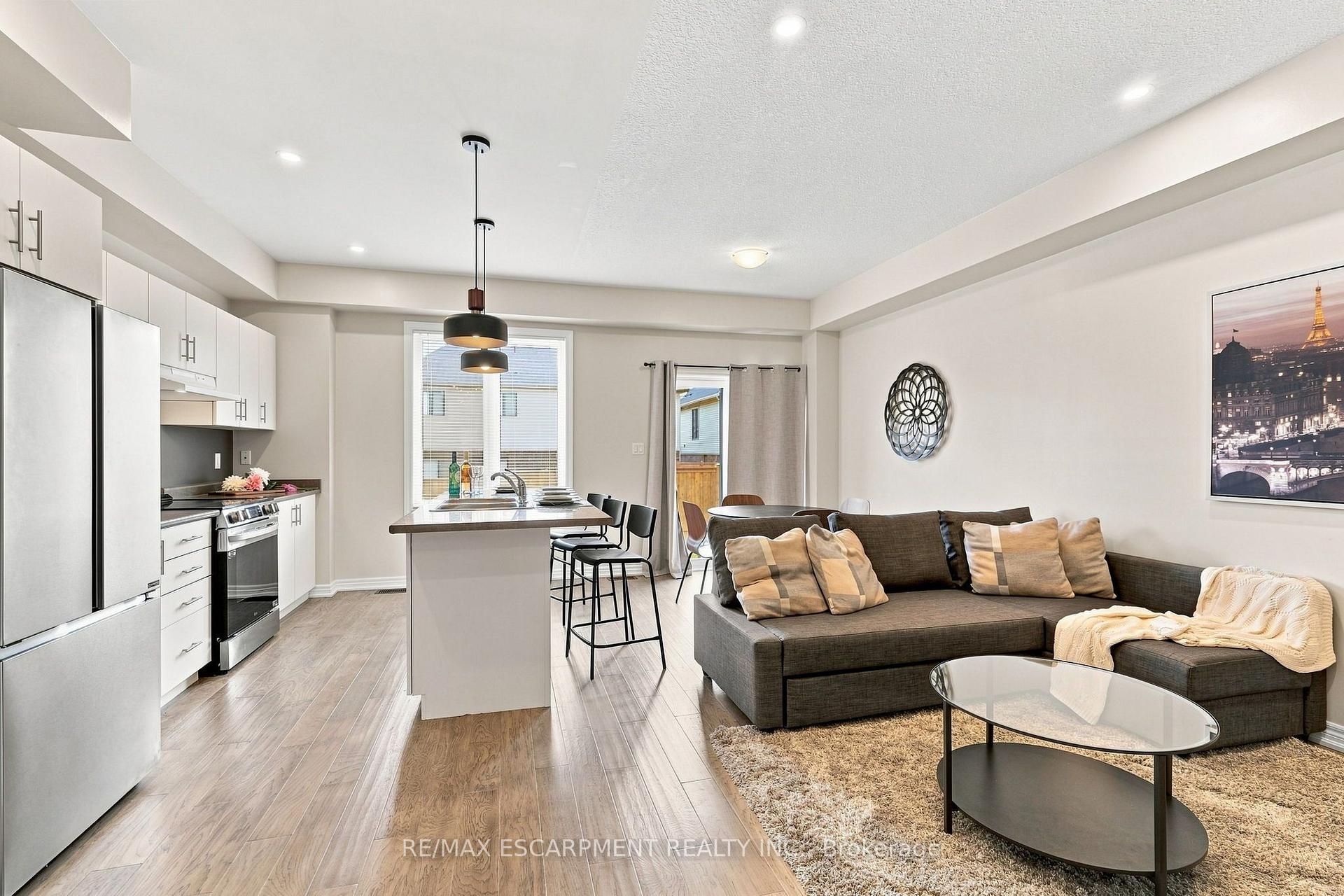 Photo 9 of 19 Mia Drive, Hamilton, Jerome — HOMEH
