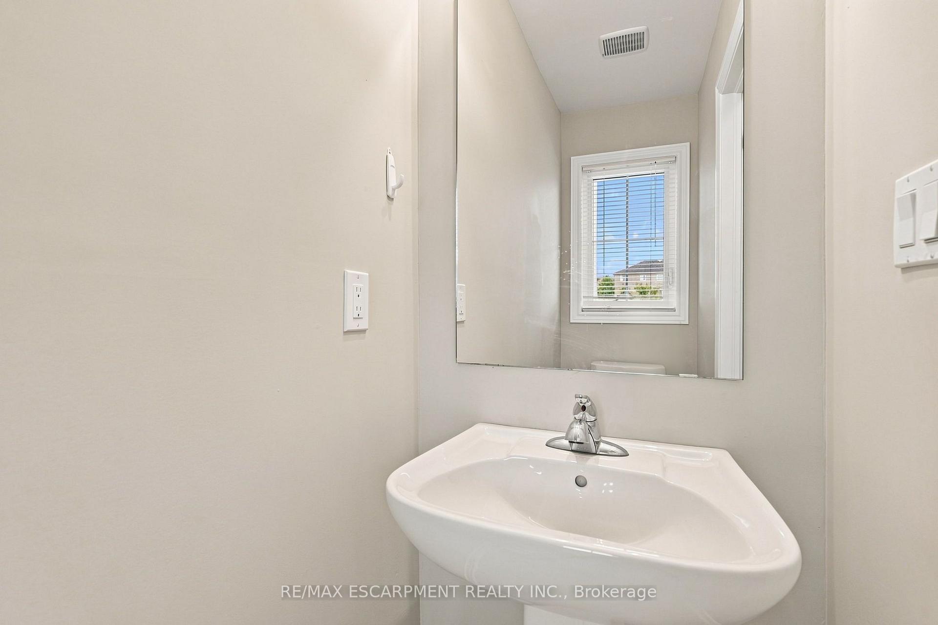 Photo 16 of 19 Mia Drive, Hamilton, Jerome — HOMEH