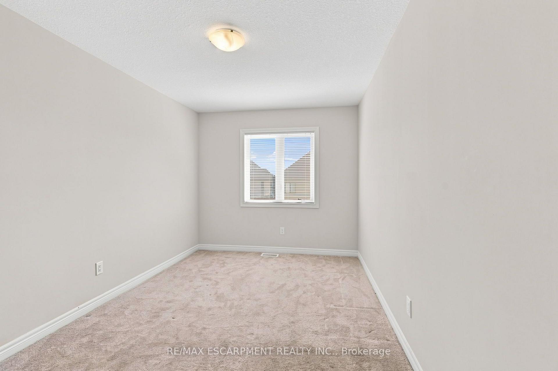 Photo 25 of 19 Mia Drive, Hamilton, Jerome — HOMEH