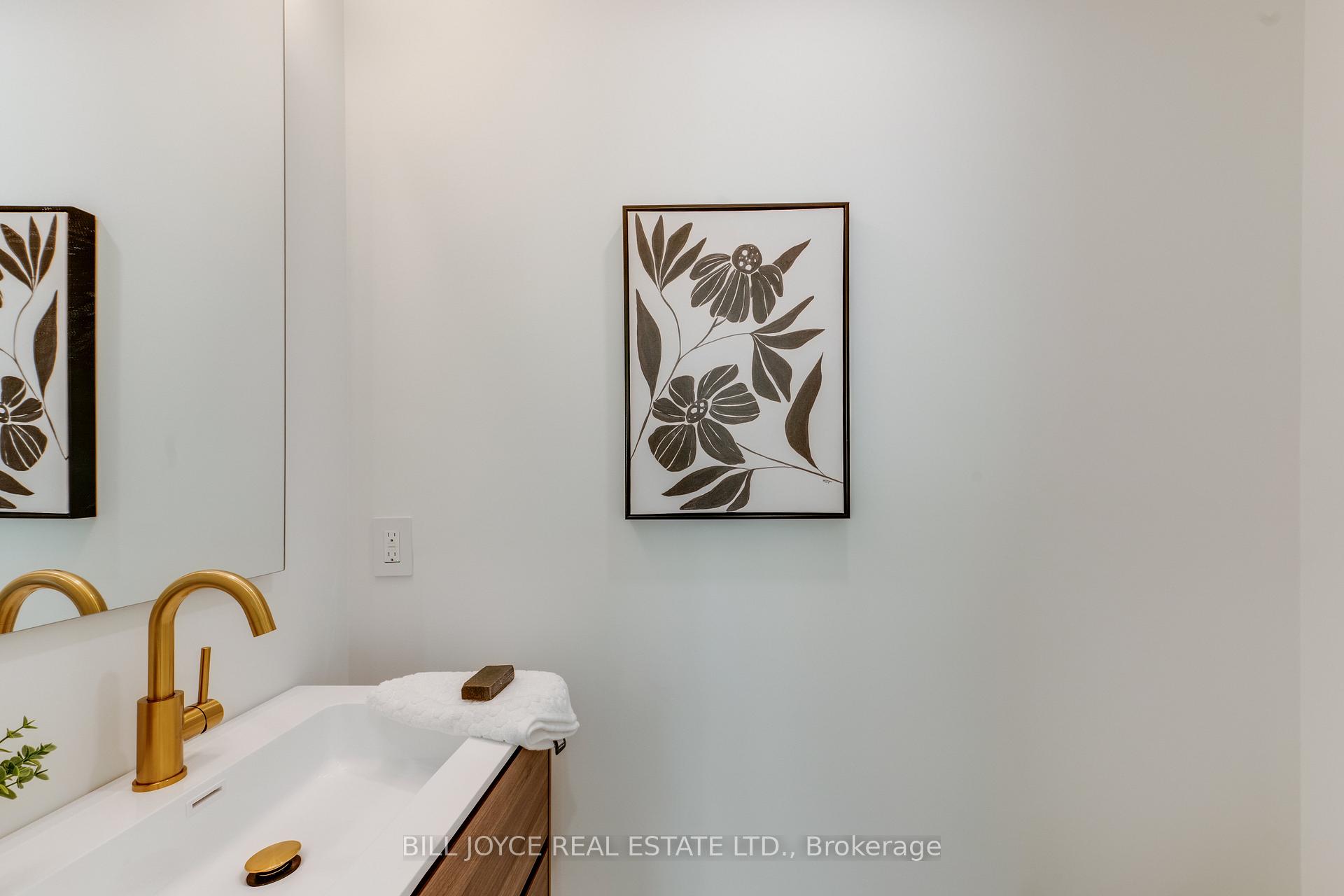 Photo 8 of 350 Lee Avenue, Toronto, The Beaches — HOMEH