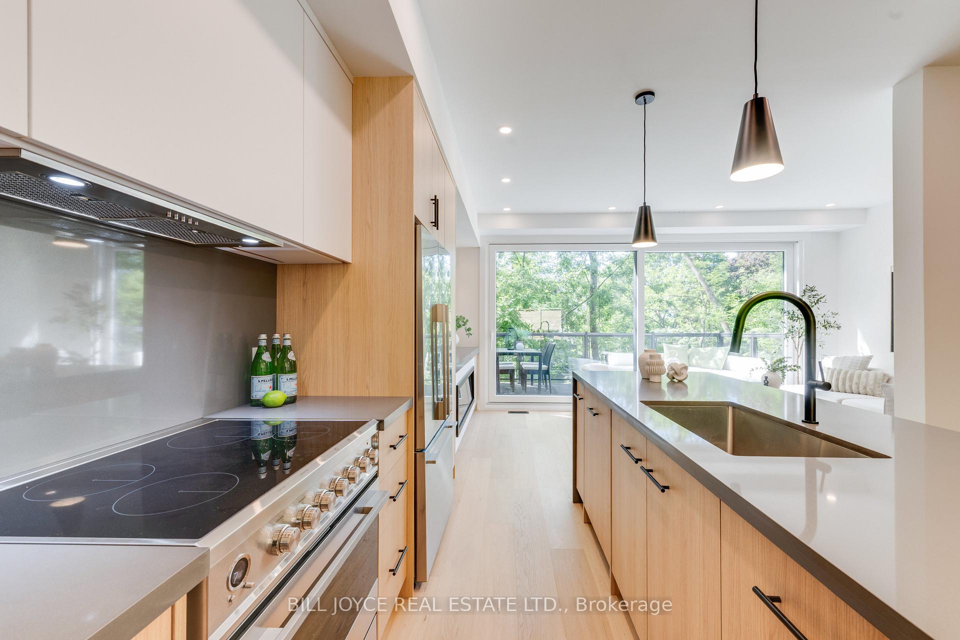 Photo 14 of 350 Lee Avenue, Toronto, The Beaches — HOMEH