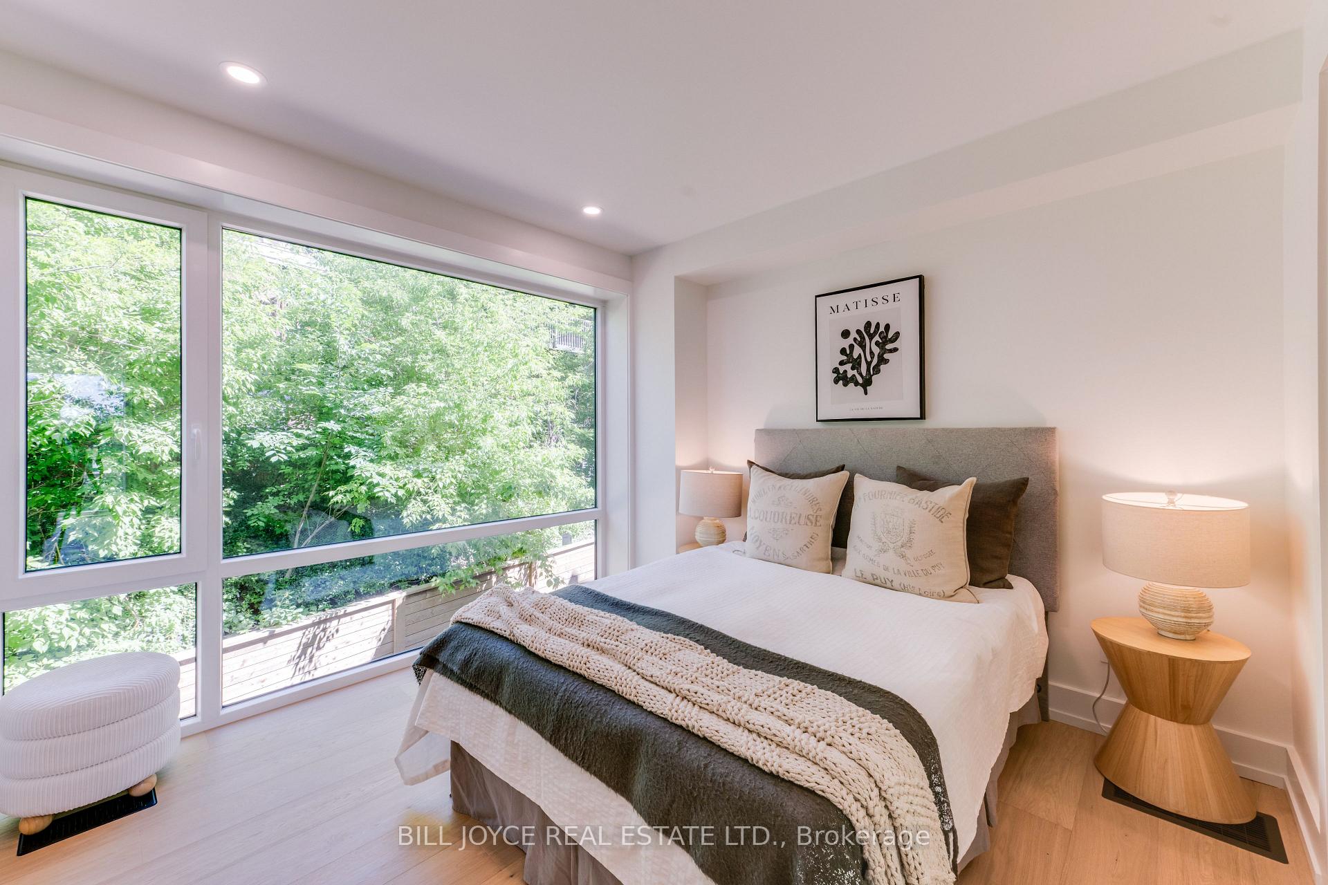 Photo 25 of 350 Lee Avenue, Toronto, The Beaches — HOMEH