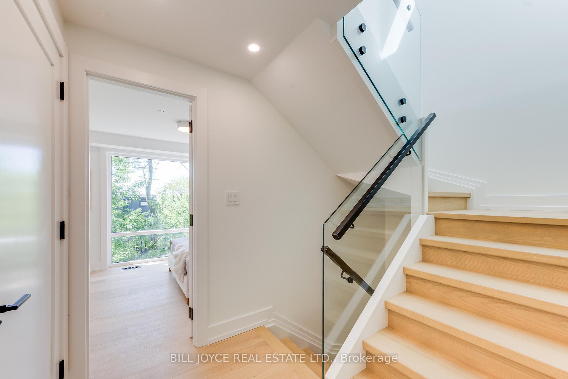 Photo 28 of 350 Lee Avenue, Toronto, The Beaches — HOMEH