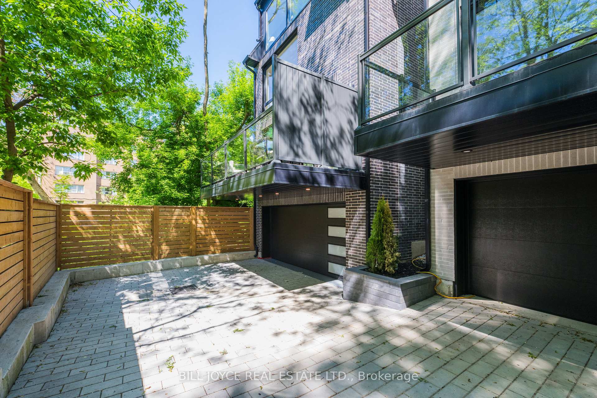 Photo 38 of 350 Lee Avenue, Toronto, The Beaches — HOMEH