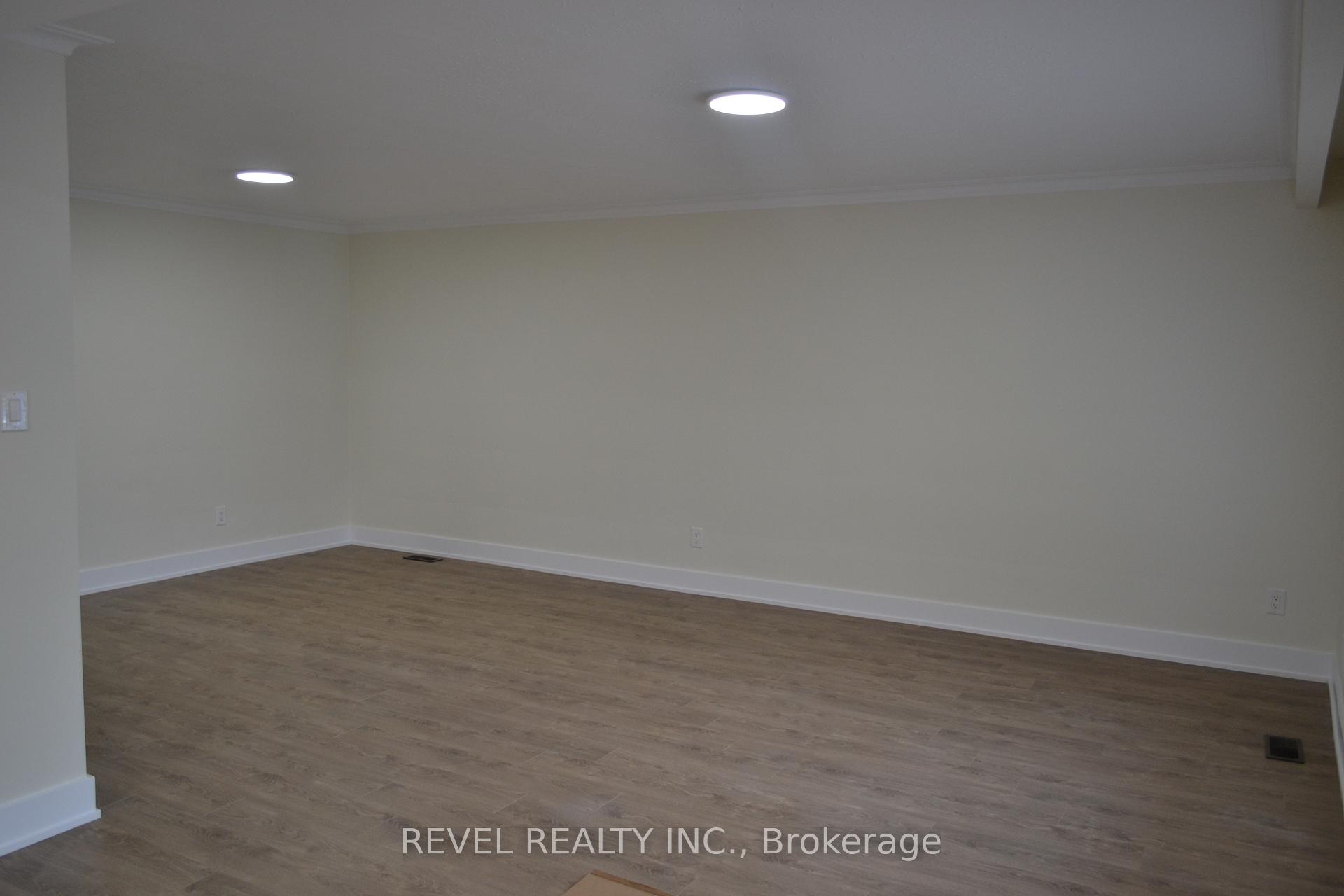 Photo 7 of 15 Cedar Brae Boulevard, Scarborough, Eglinton East — HOMEH