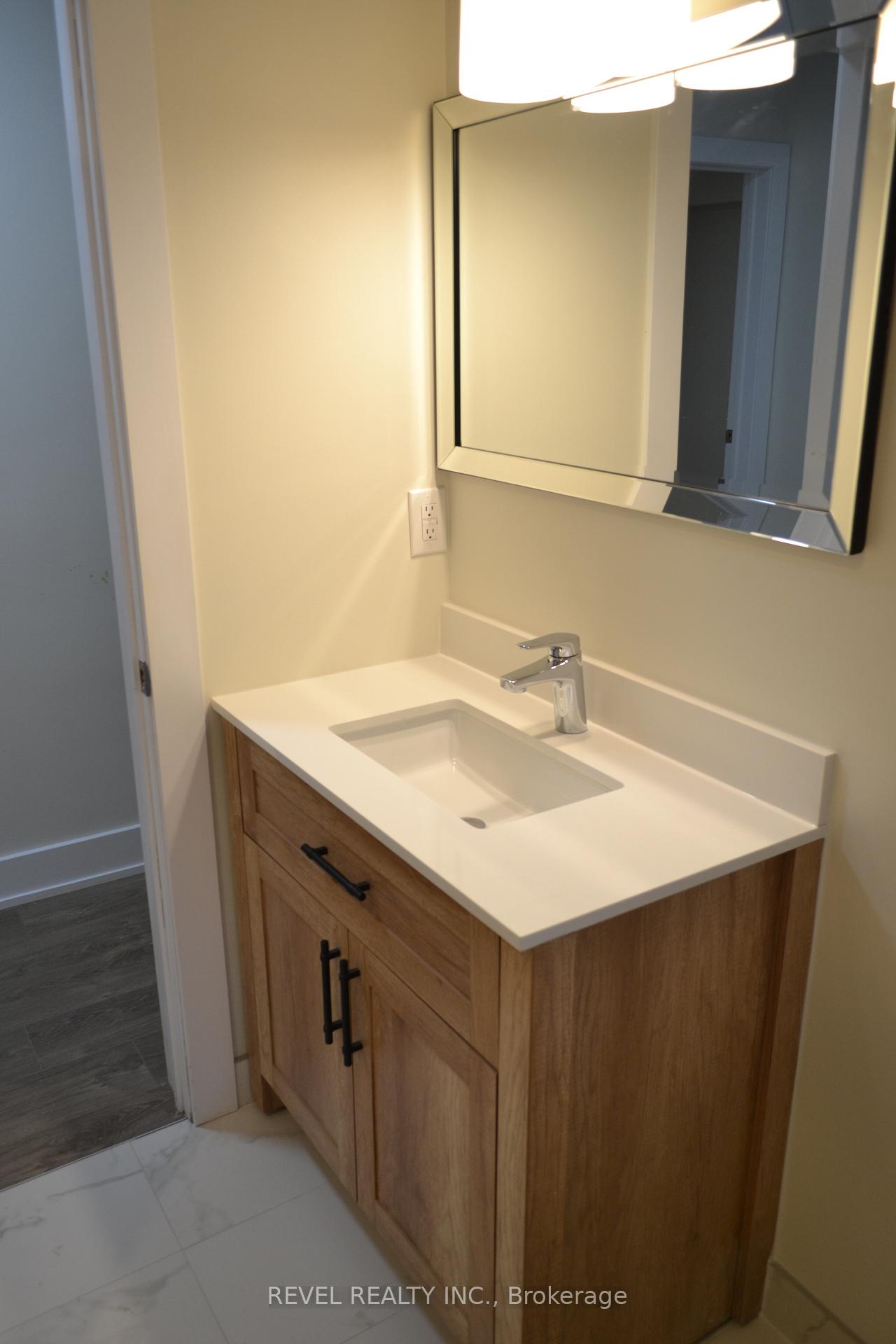 Photo 11 of 15 Cedar Brae Boulevard, Scarborough, Eglinton East — HOMEH
