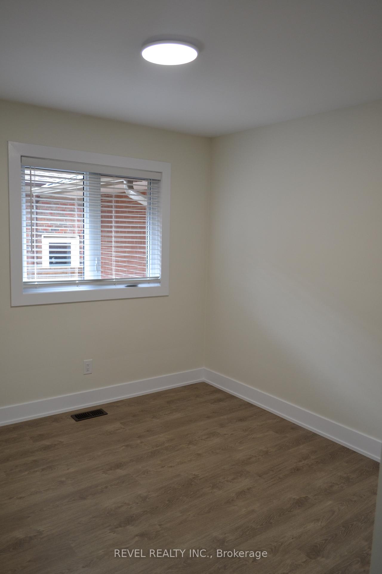 Photo 16 of 15 Cedar Brae Boulevard, Scarborough, Eglinton East — HOMEH