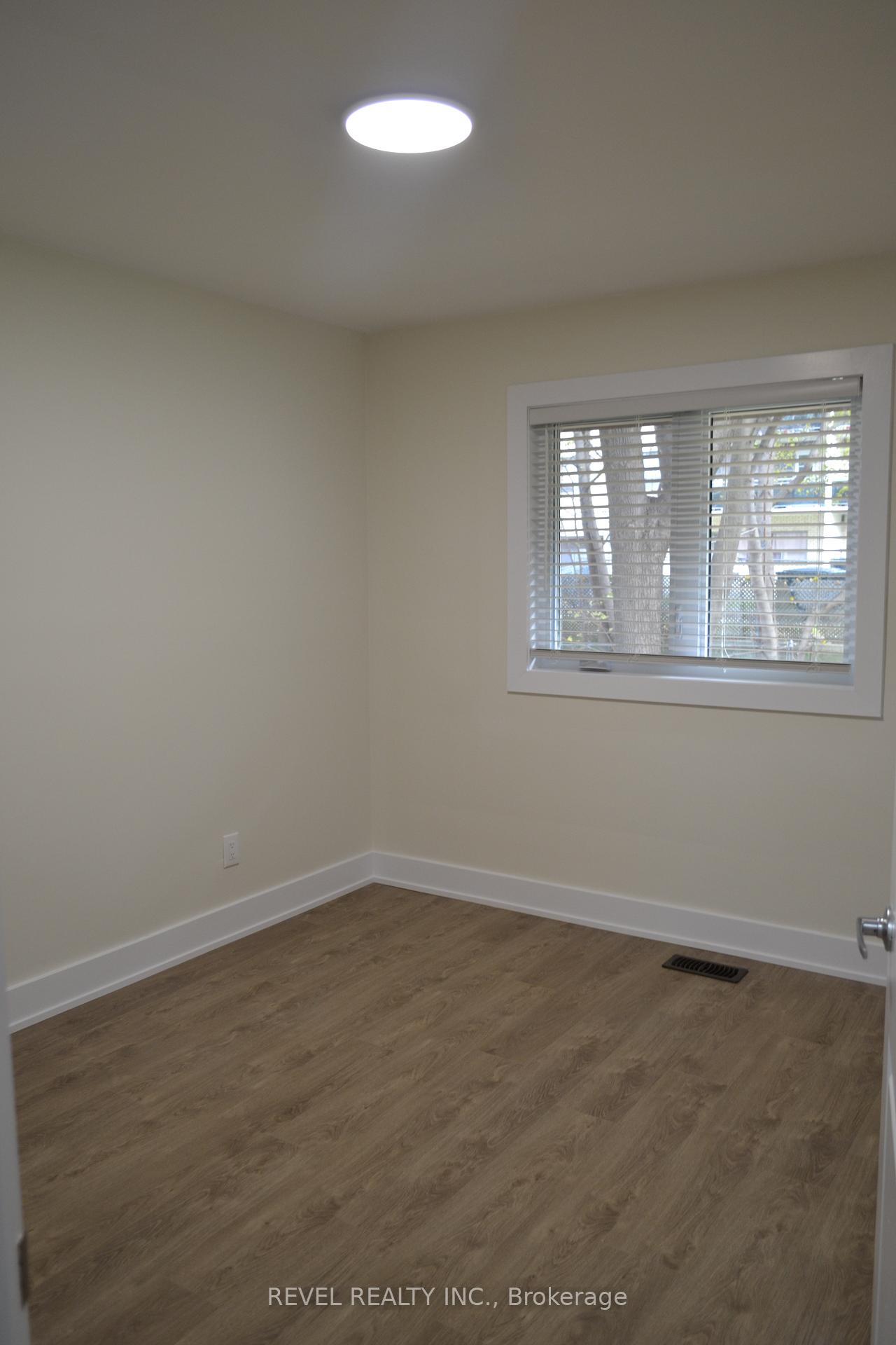 Photo 19 of 15 Cedar Brae Boulevard, Scarborough, Eglinton East — HOMEH