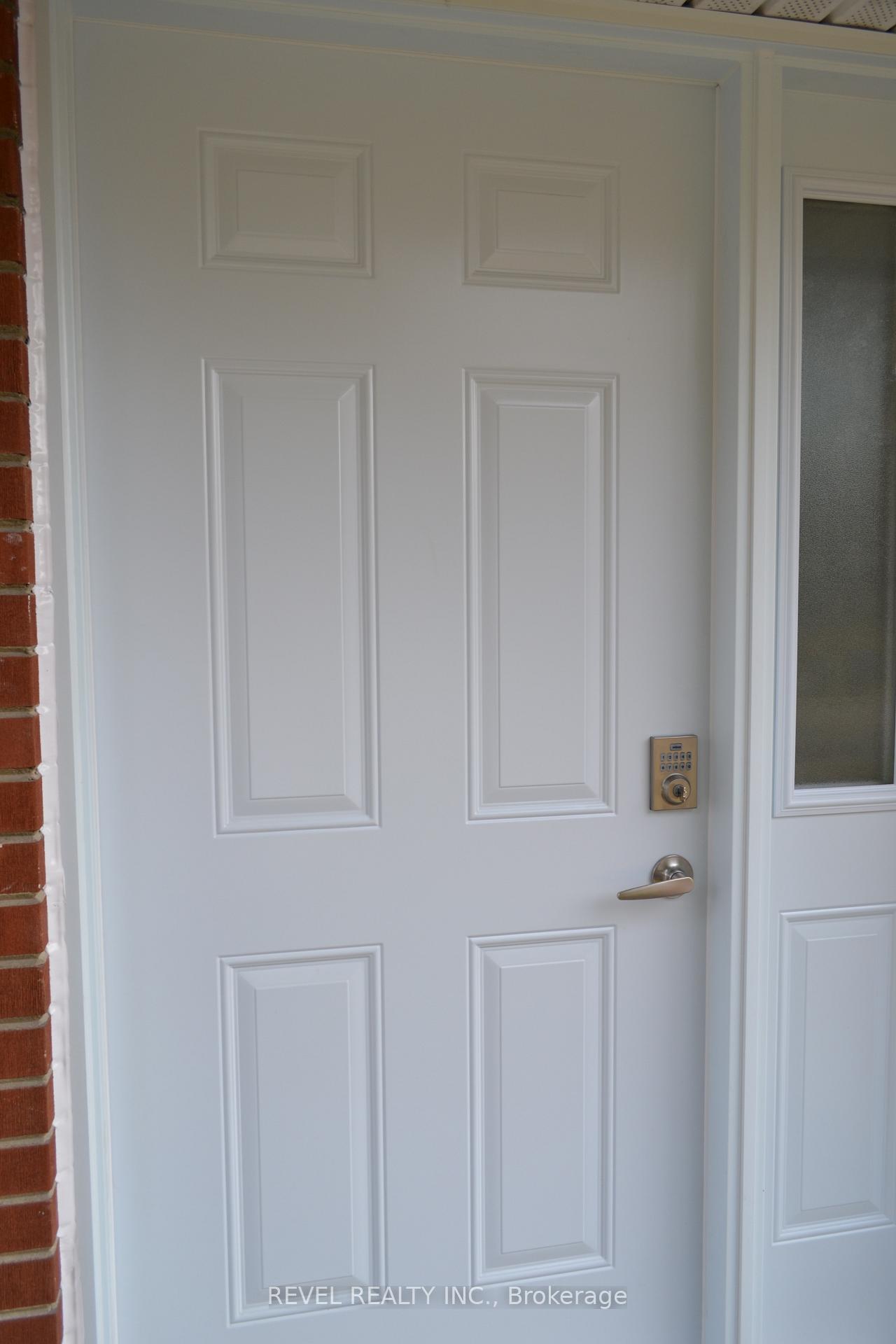 Photo 23 of 15 Cedar Brae Boulevard, Scarborough, Eglinton East — HOMEH