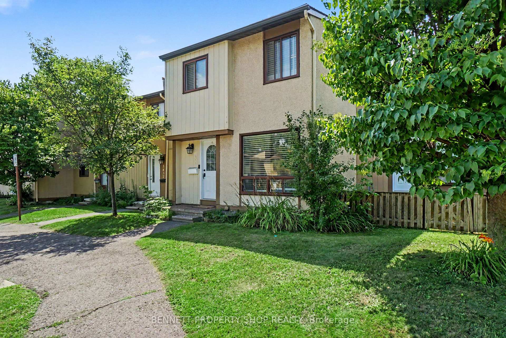 Photo 2 of 1439 Bethamy Lane, Ottawa, Beacon Hill South — HOMEH
