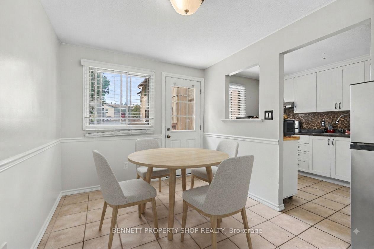 Photo 4 of 1439 Bethamy Lane, Ottawa, Beacon Hill South — HOMEH