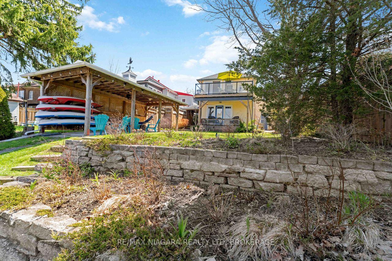 Photo 13 of 70 Riverside Drive, Welland, Broadway — HOMEH
