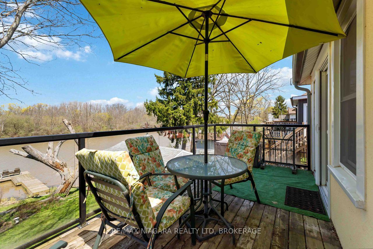 Photo 17 of 70 Riverside Drive, Welland, Broadway — HOMEH