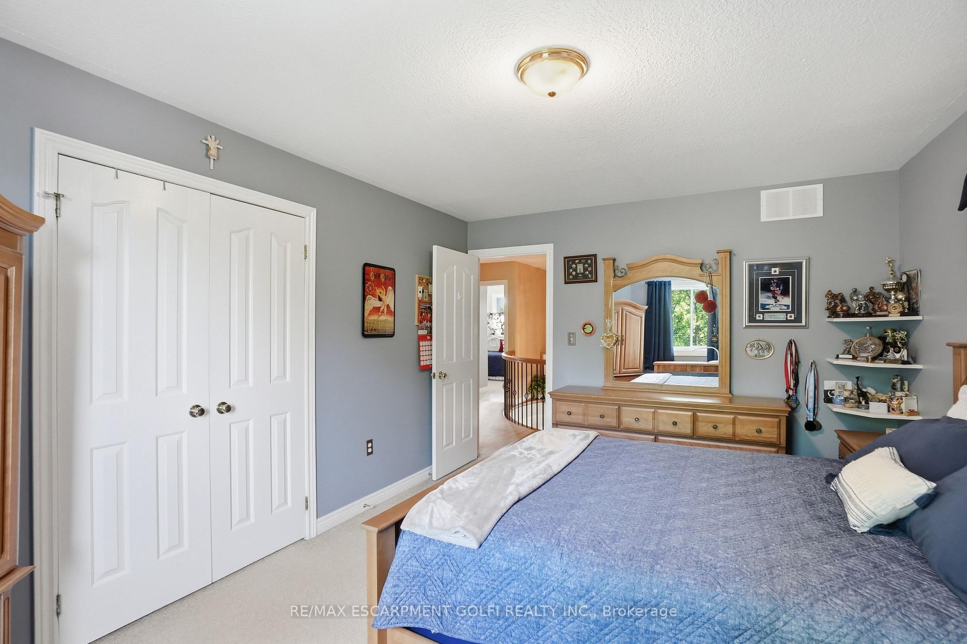 Photo 36 of 26 Shadetree Crescent, Hamilton, Stoney Creek Mountain — HOMEH