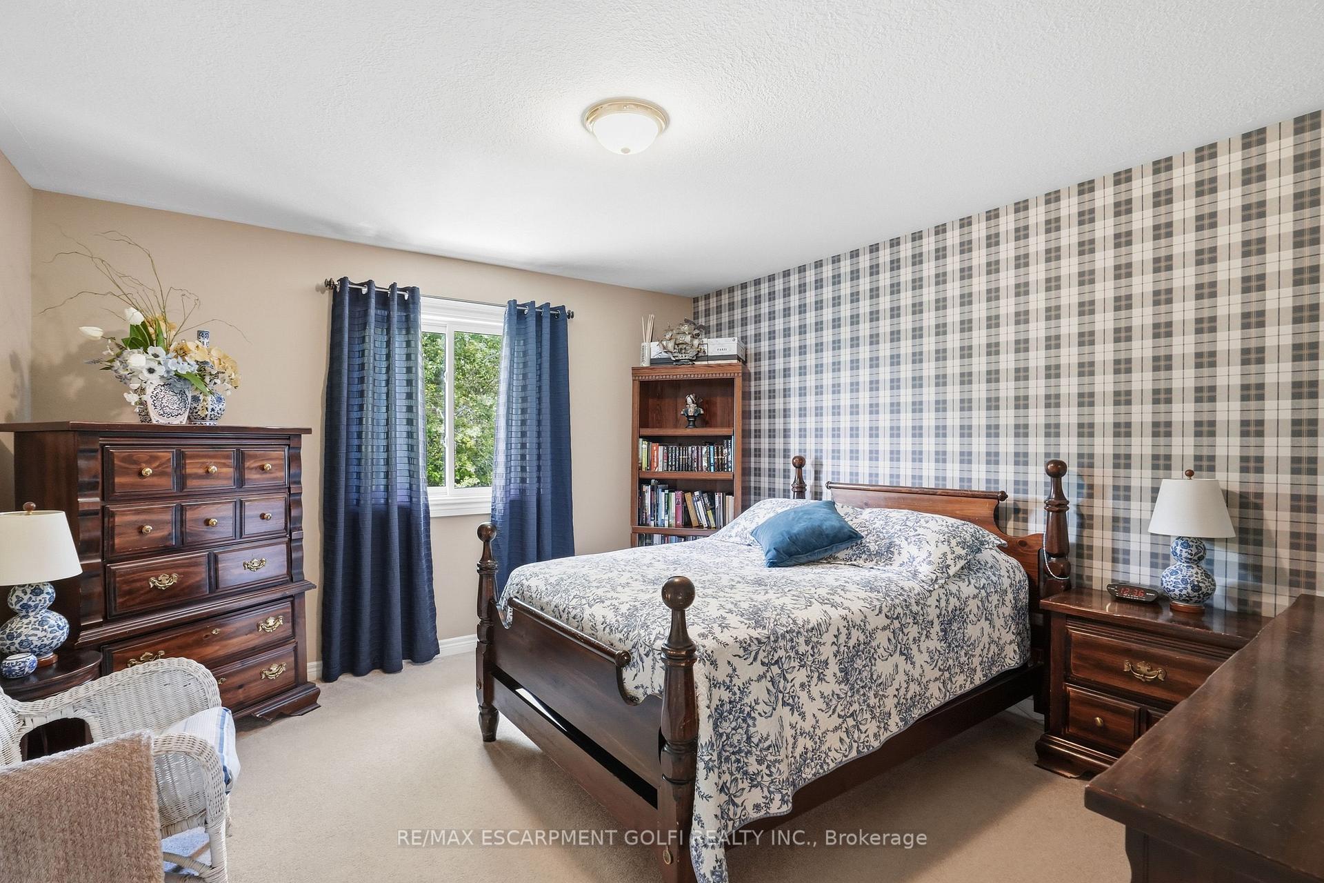 Photo 37 of 26 Shadetree Crescent, Hamilton, Stoney Creek Mountain — HOMEH