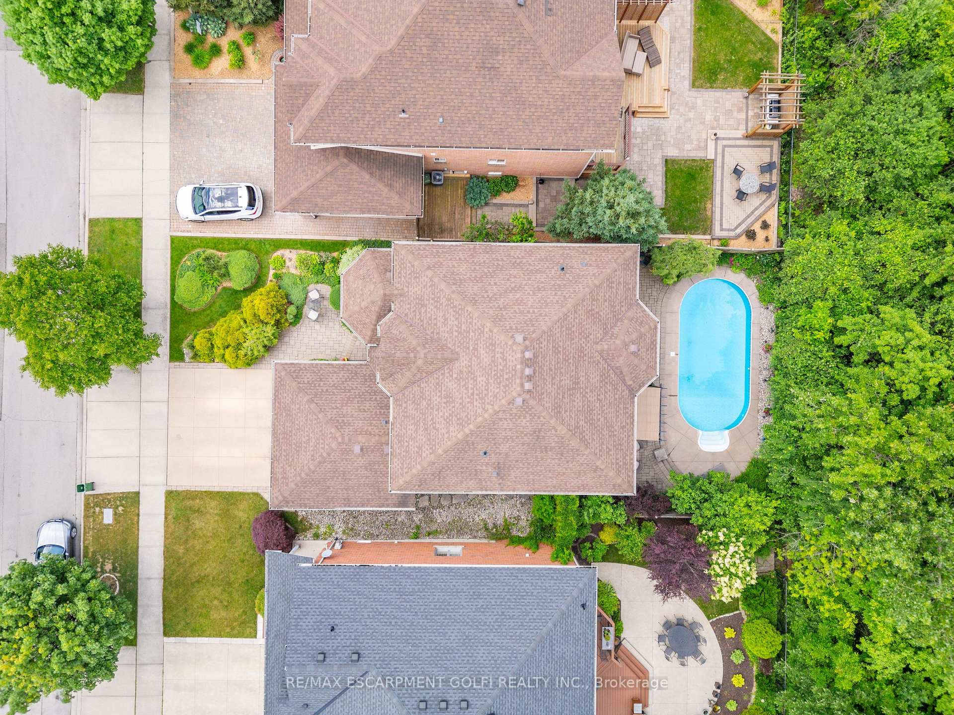 Photo 47 of 26 Shadetree Crescent, Hamilton, Stoney Creek Mountain — HOMEH
