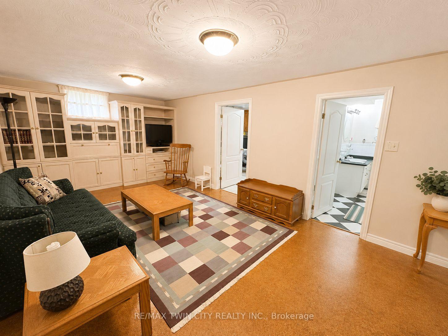 Photo 38 of 36 Oakhill Drive N, Brantford, West Brant — HOMEH