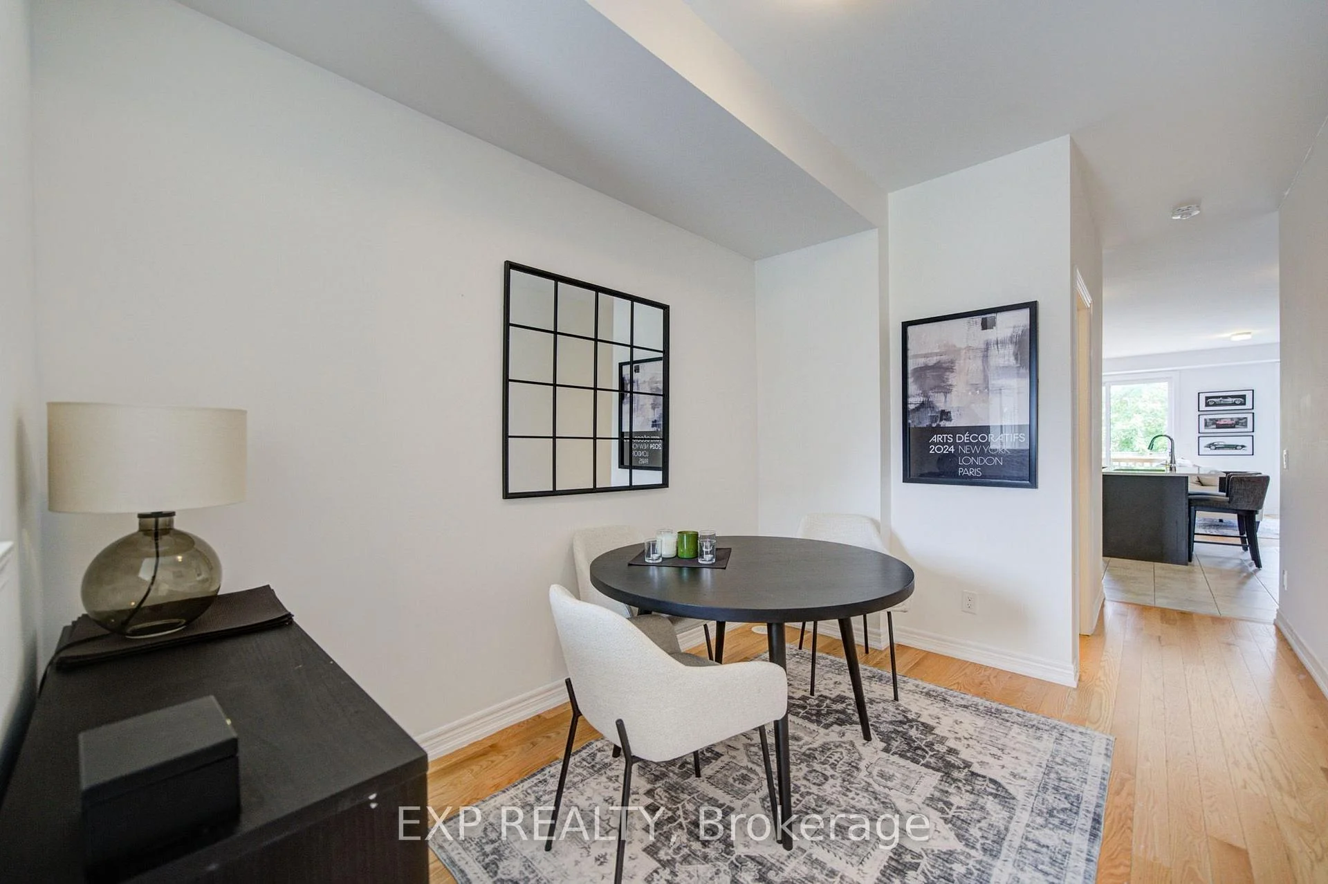 Photo 4 of 29 Sorbara Way, Whitby, Brooklin — HOMEH