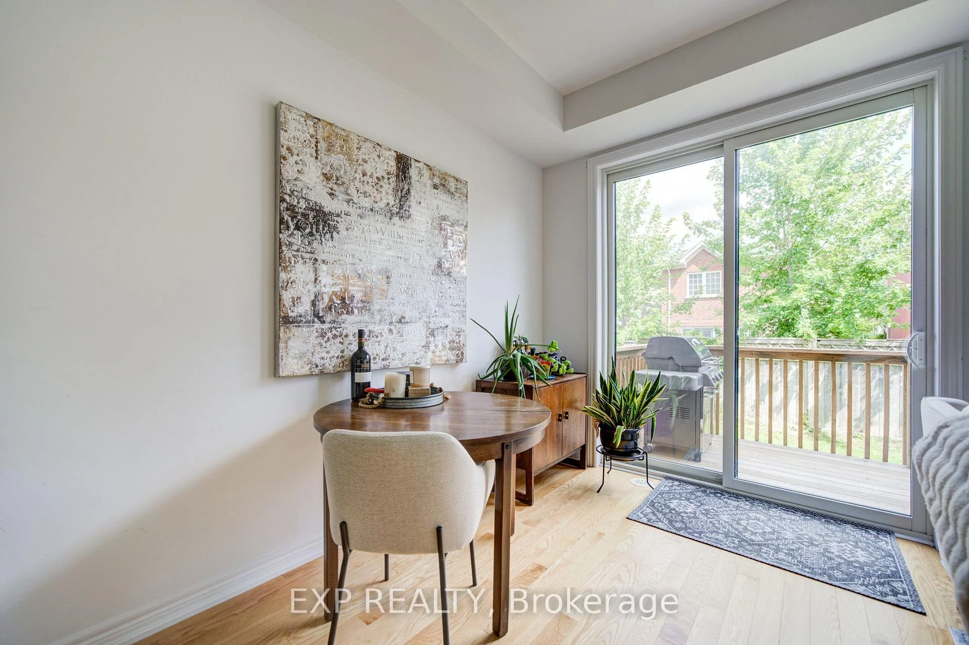 Photo 20 of 29 Sorbara Way, Whitby, Brooklin — HOMEH