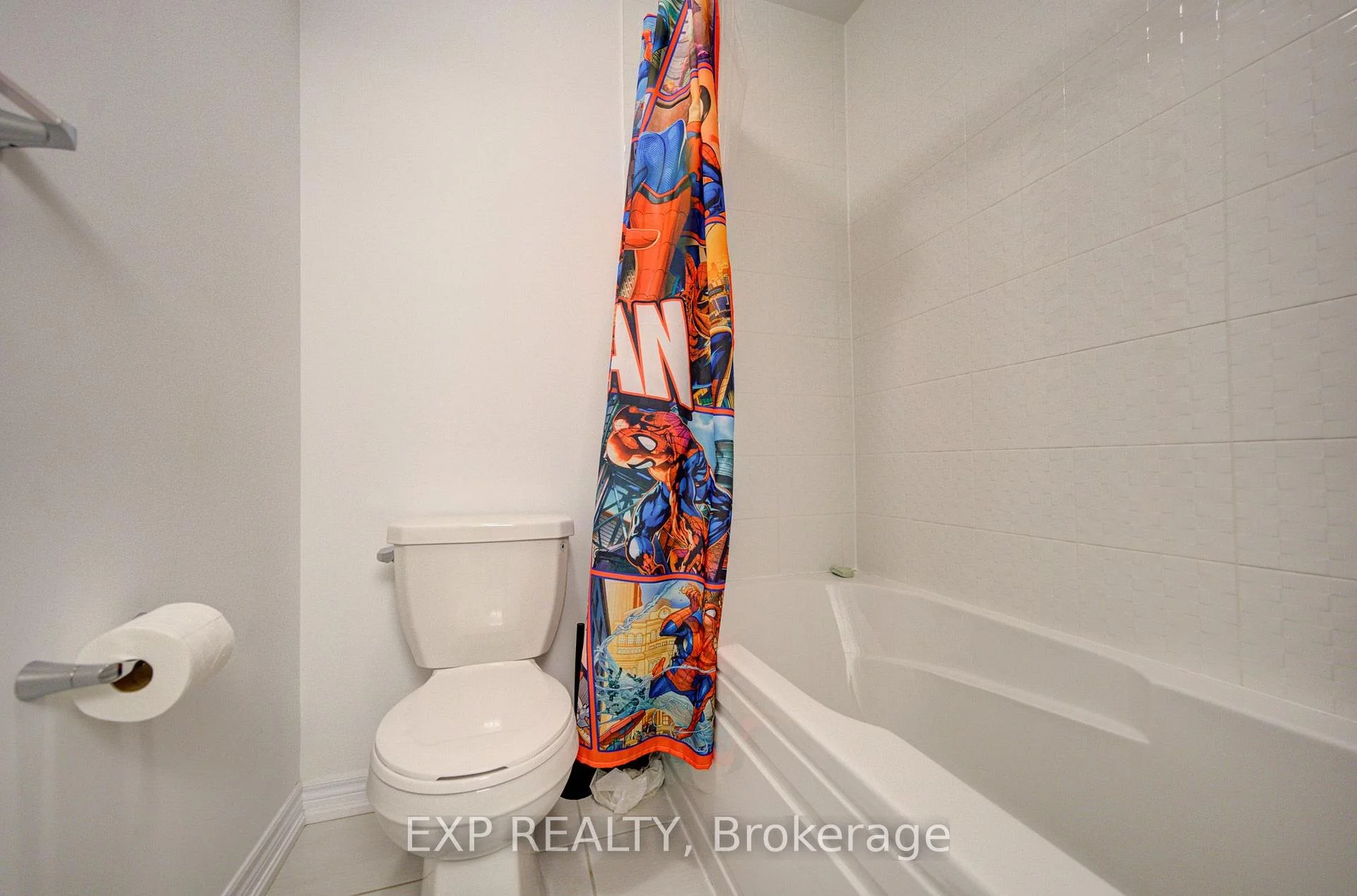 Photo 30 of 29 Sorbara Way, Whitby, Brooklin — HOMEH