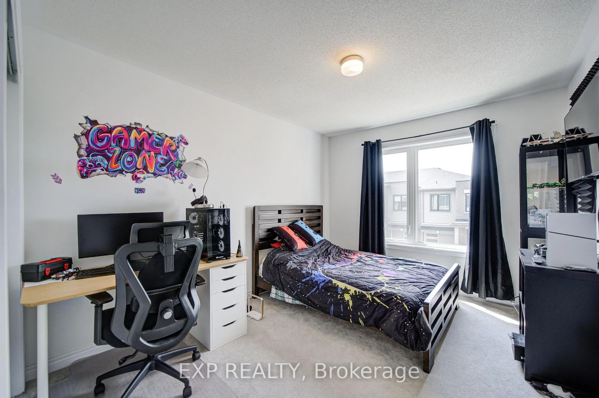 Photo 36 of 29 Sorbara Way, Whitby, Brooklin — HOMEH