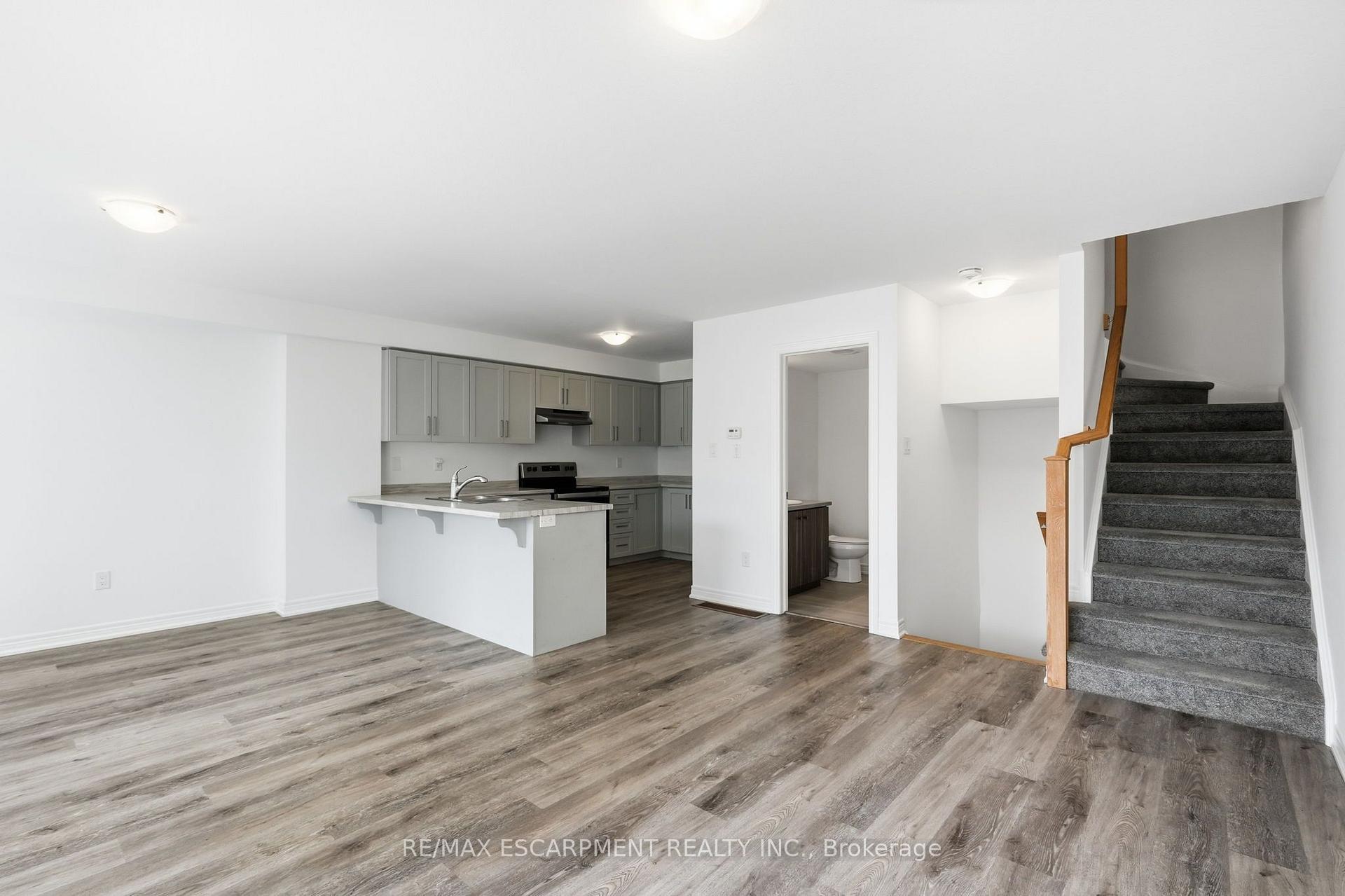 Photo 10 of Unit 119, 19 Roxanne Drive, Hamilton, McQuesten — HOMEH
