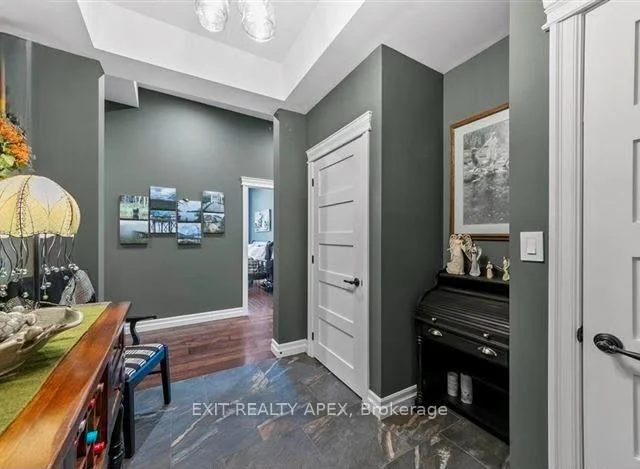 Photo 12 of Unit 1602, 1225 Riverside Drive, Windsor — HOMEH