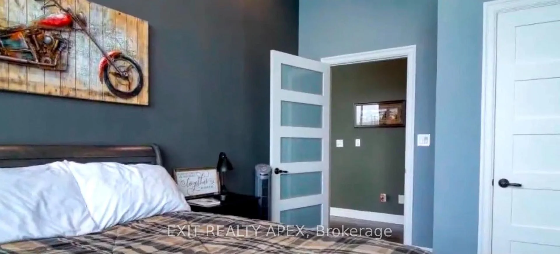 Photo 14 of Unit 1602, 1225 Riverside Drive, Windsor — HOMEH