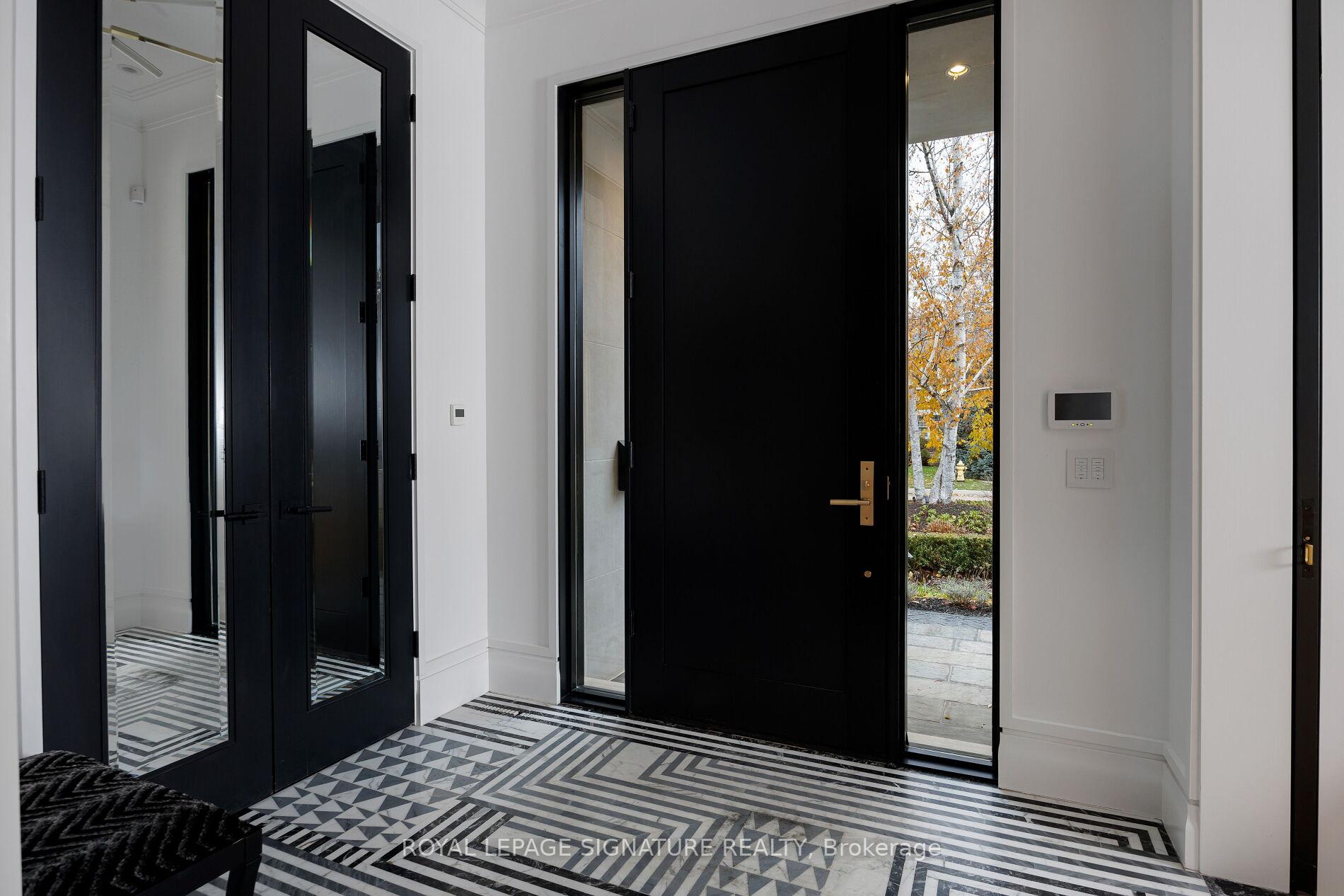 Photo 5 of 207 Strathallan Boulevard, Toronto, Lawrence Park South — HOMEH