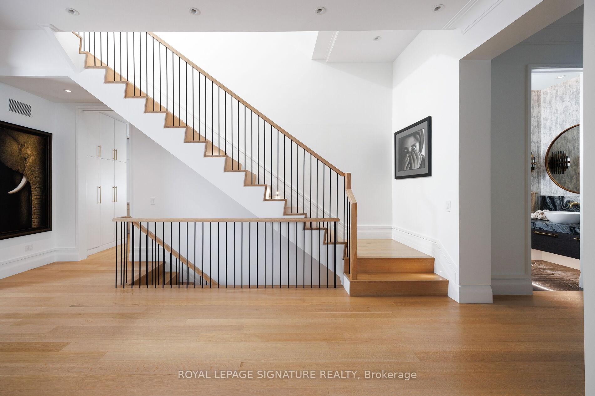 Photo 10 of 207 Strathallan Boulevard, Toronto, Lawrence Park South — HOMEH