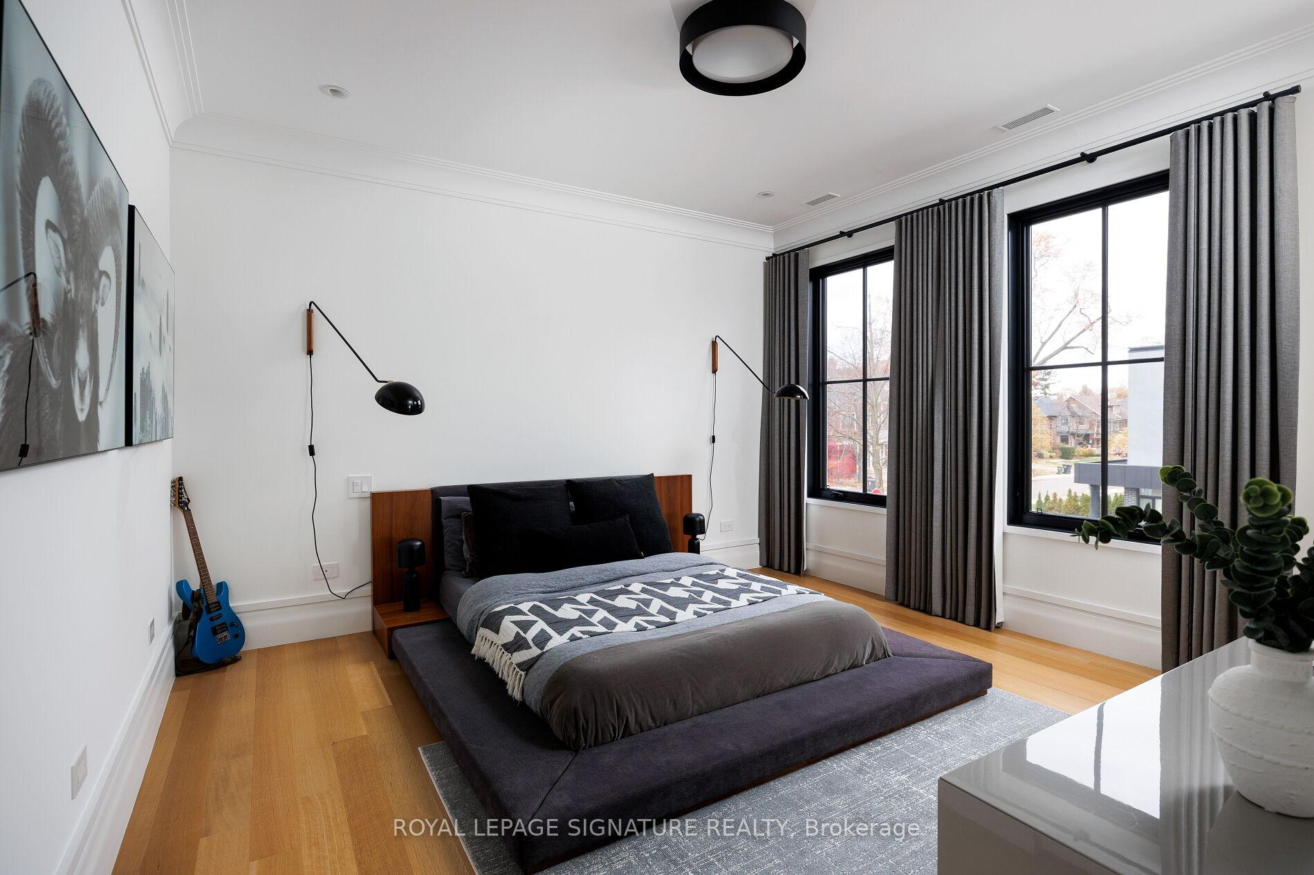 Photo 31 of 207 Strathallan Boulevard, Toronto, Lawrence Park South — HOMEH