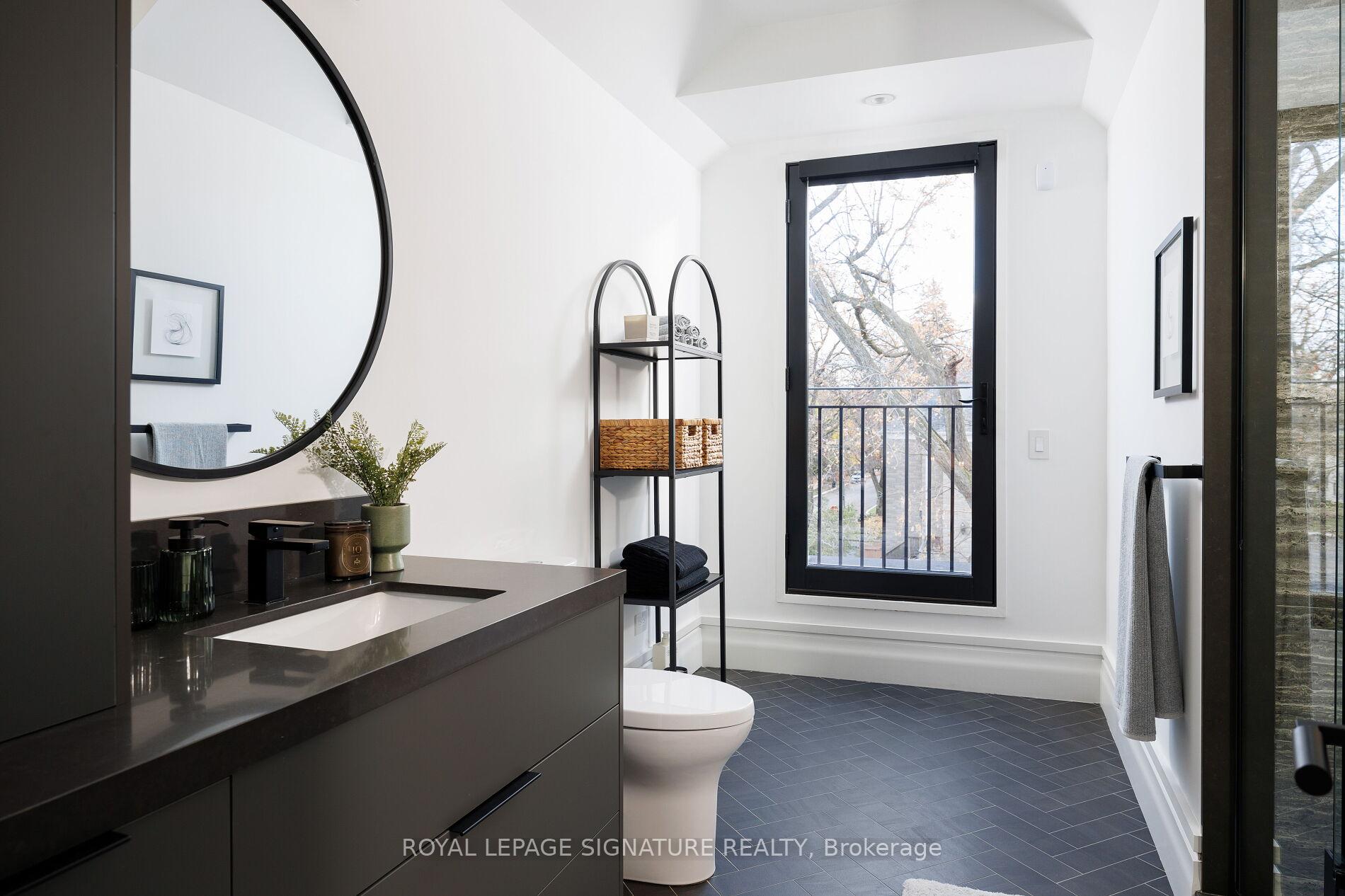 Photo 39 of 207 Strathallan Boulevard, Toronto, Lawrence Park South — HOMEH