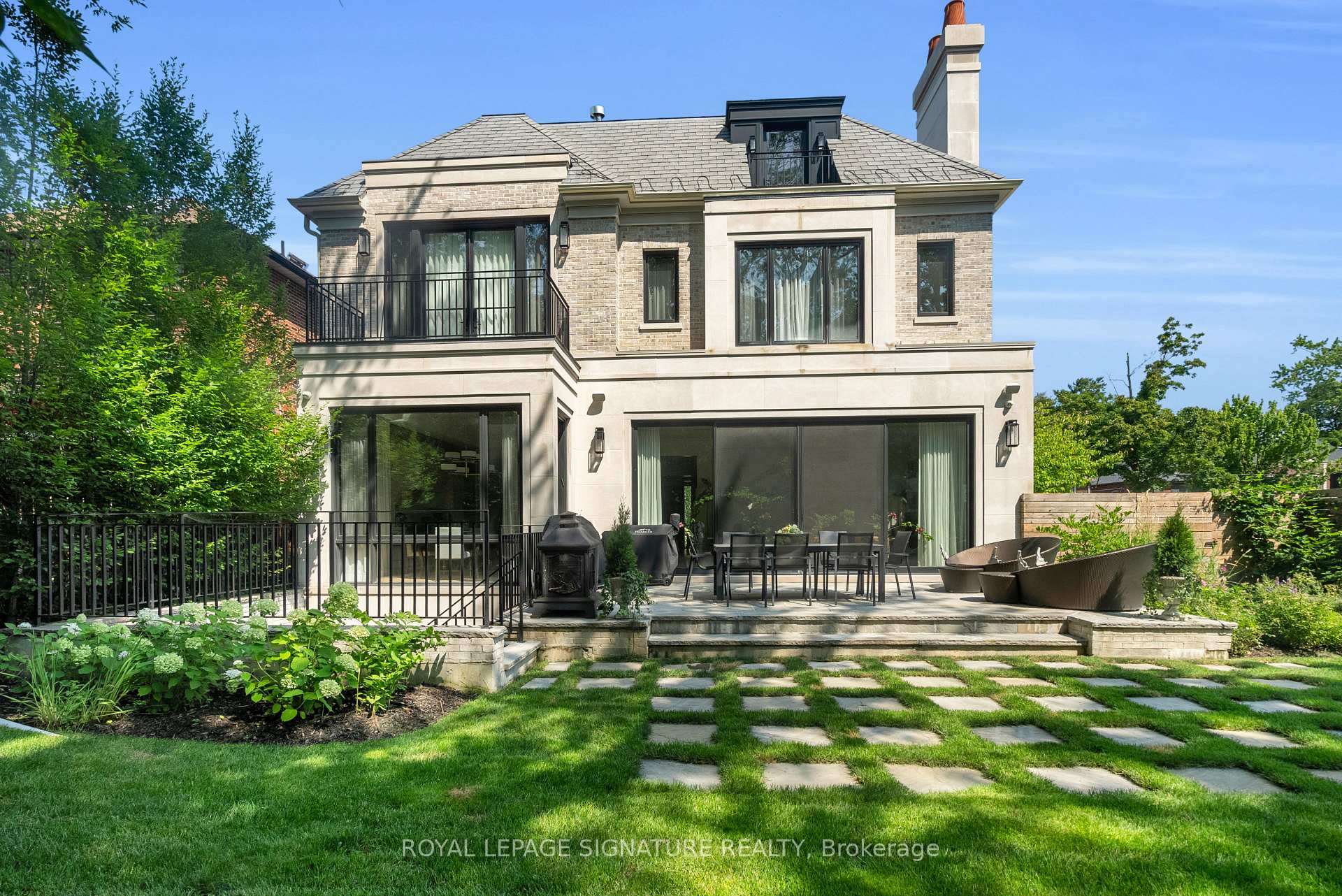 Photo 49 of 207 Strathallan Boulevard, Toronto, Lawrence Park South — HOMEH