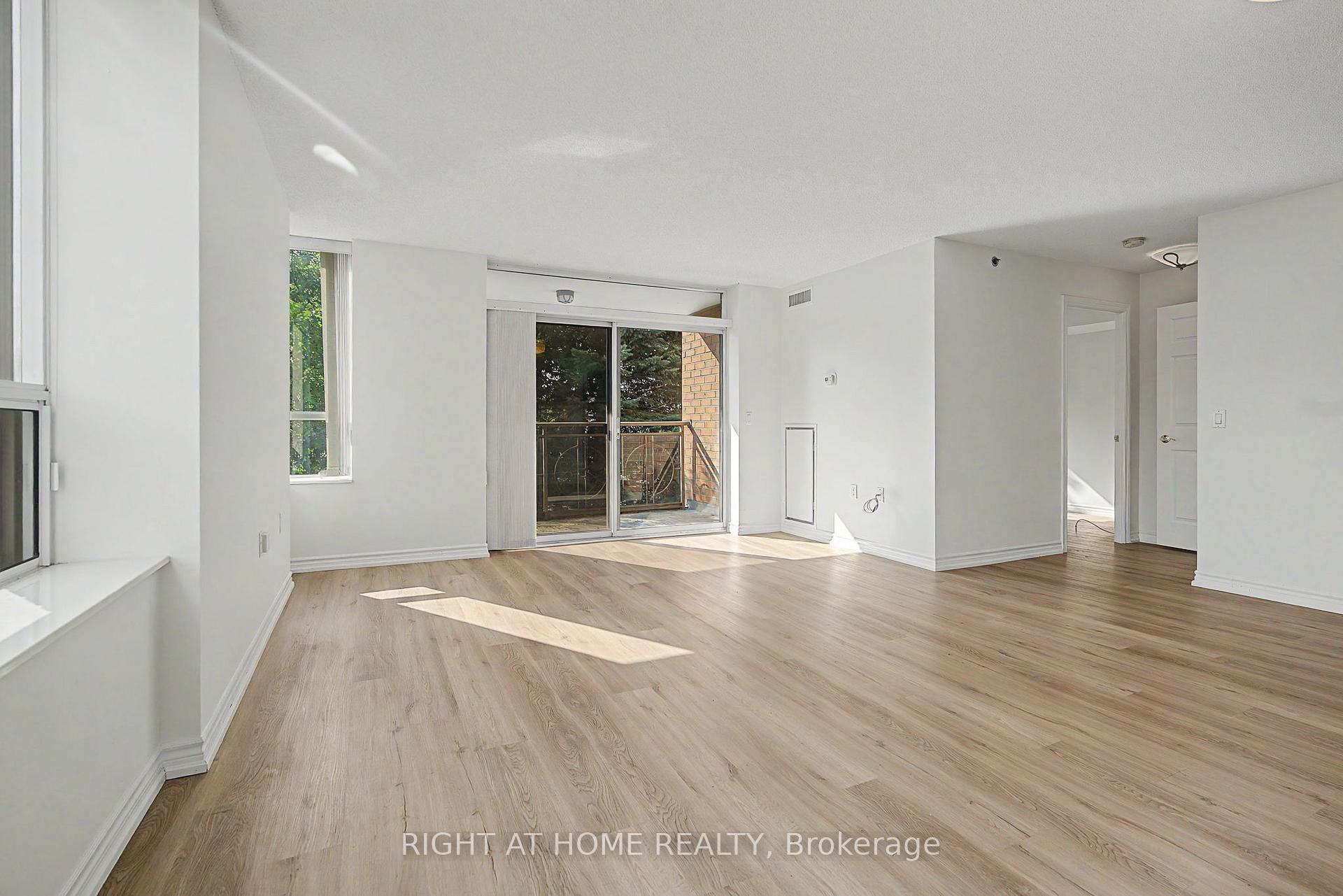 Photo 13 of Unit 1213, 100 Burloak Drive, Burlington, Bronte Creek — HOMEH