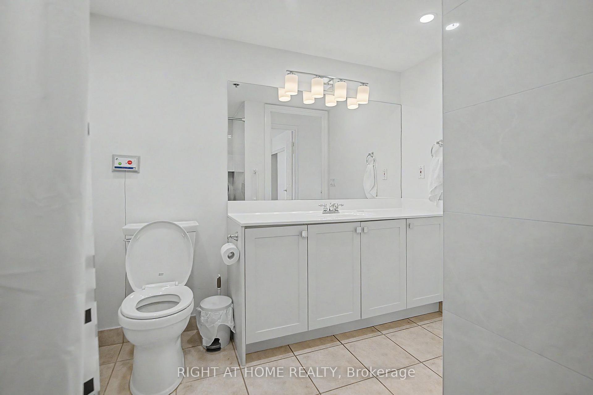 Photo 24 of Unit 1213, 100 Burloak Drive, Burlington, Bronte Creek — HOMEH