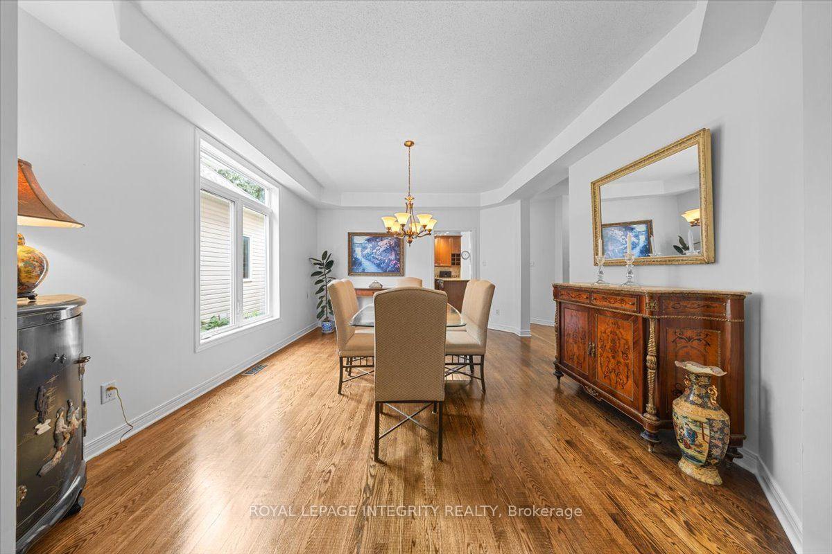 Photo 12 of 40 Bon Echo Crescent, Ottawa, Kanata - Bridlewood — HOMEH