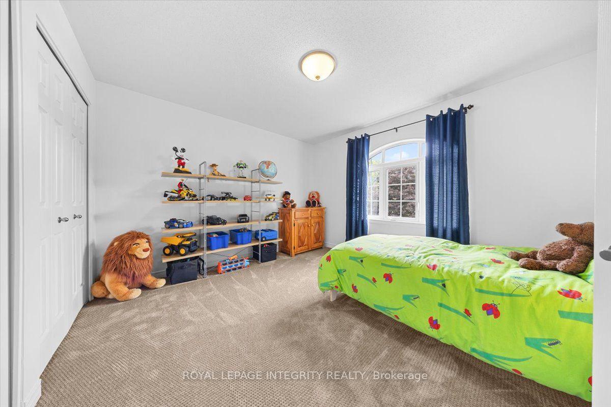 Photo 26 of 40 Bon Echo Crescent, Ottawa, Kanata - Bridlewood — HOMEH