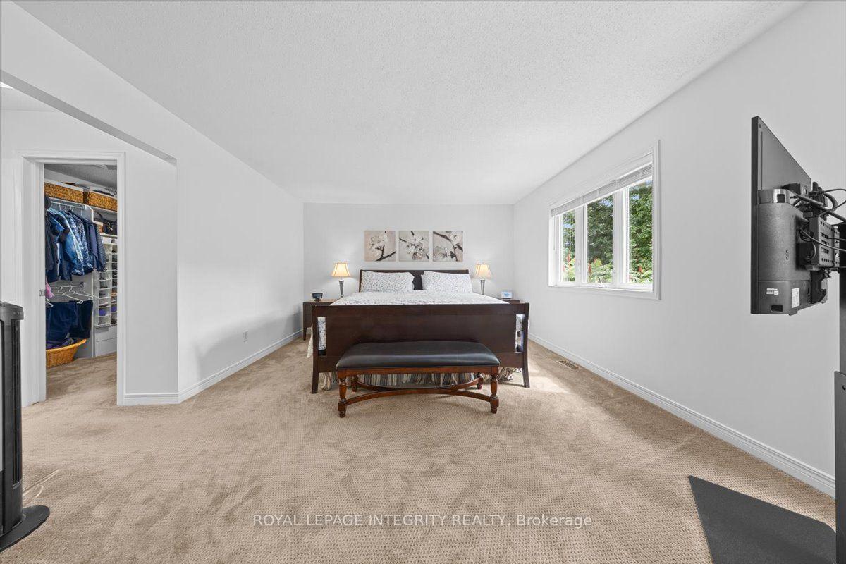 Photo 38 of 40 Bon Echo Crescent, Ottawa, Kanata - Bridlewood — HOMEH