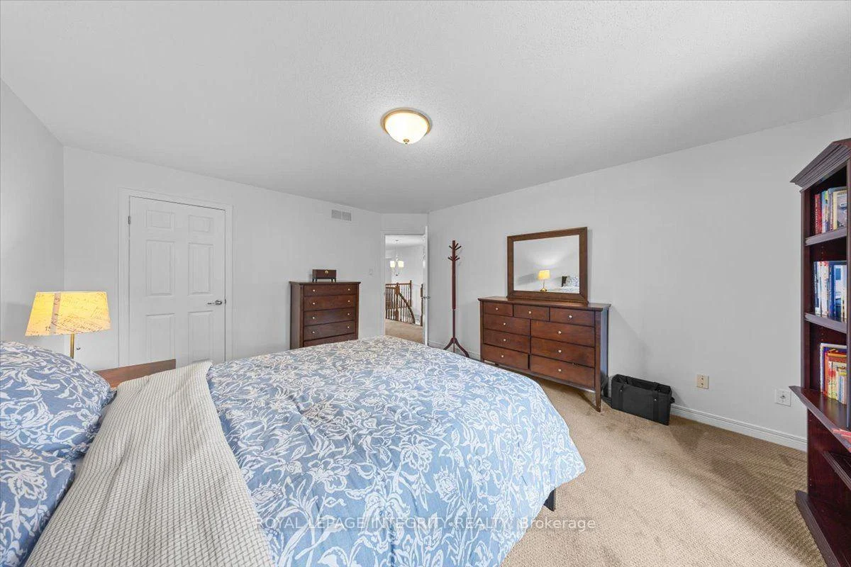 Photo 35 of 40 Bon Echo Crescent, Ottawa, Kanata - Bridlewood — HOMEH