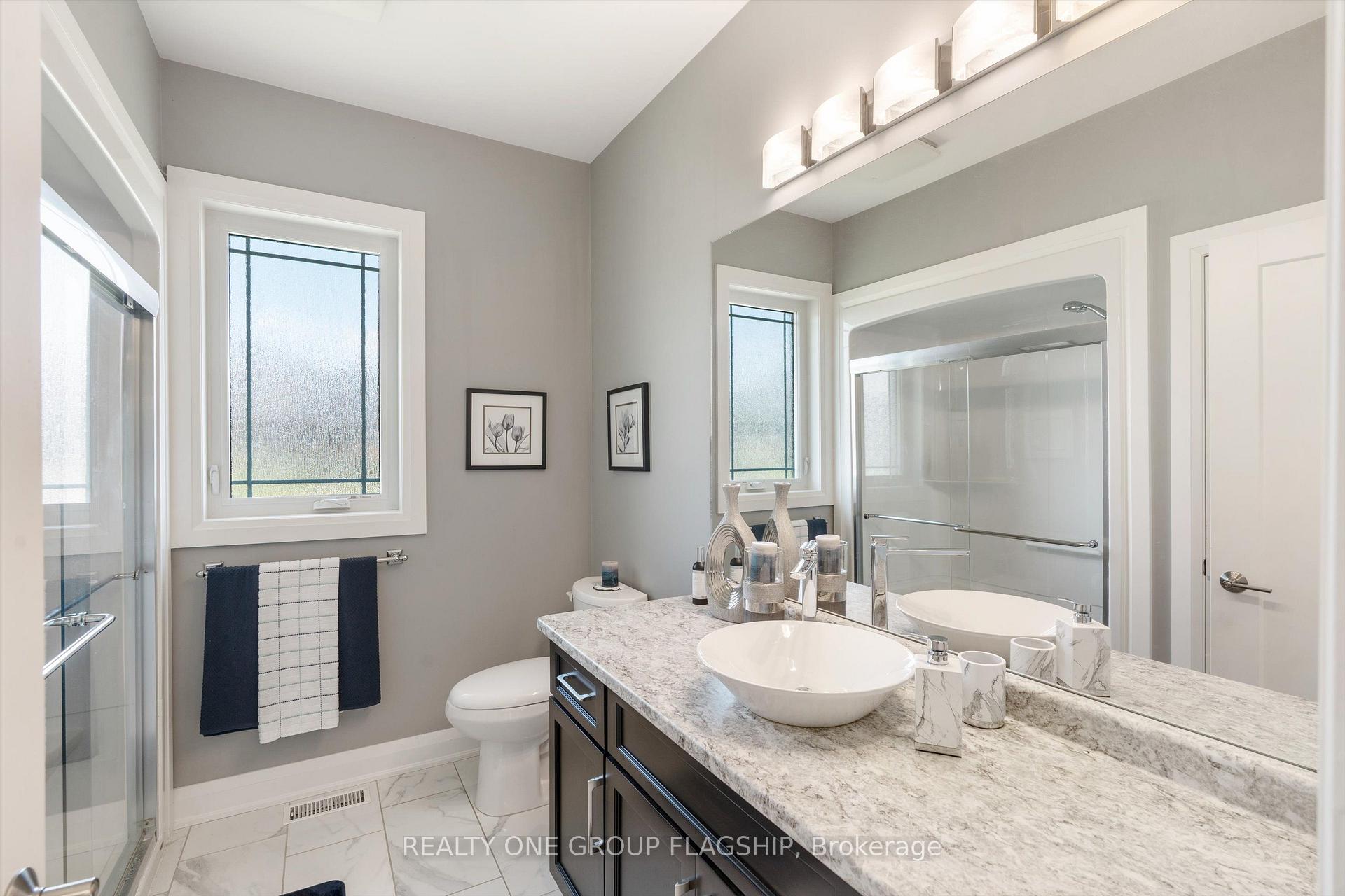 Photo 7 of 104 Berwick Trail, Welland, Hwy 406/Welland — HOMEH