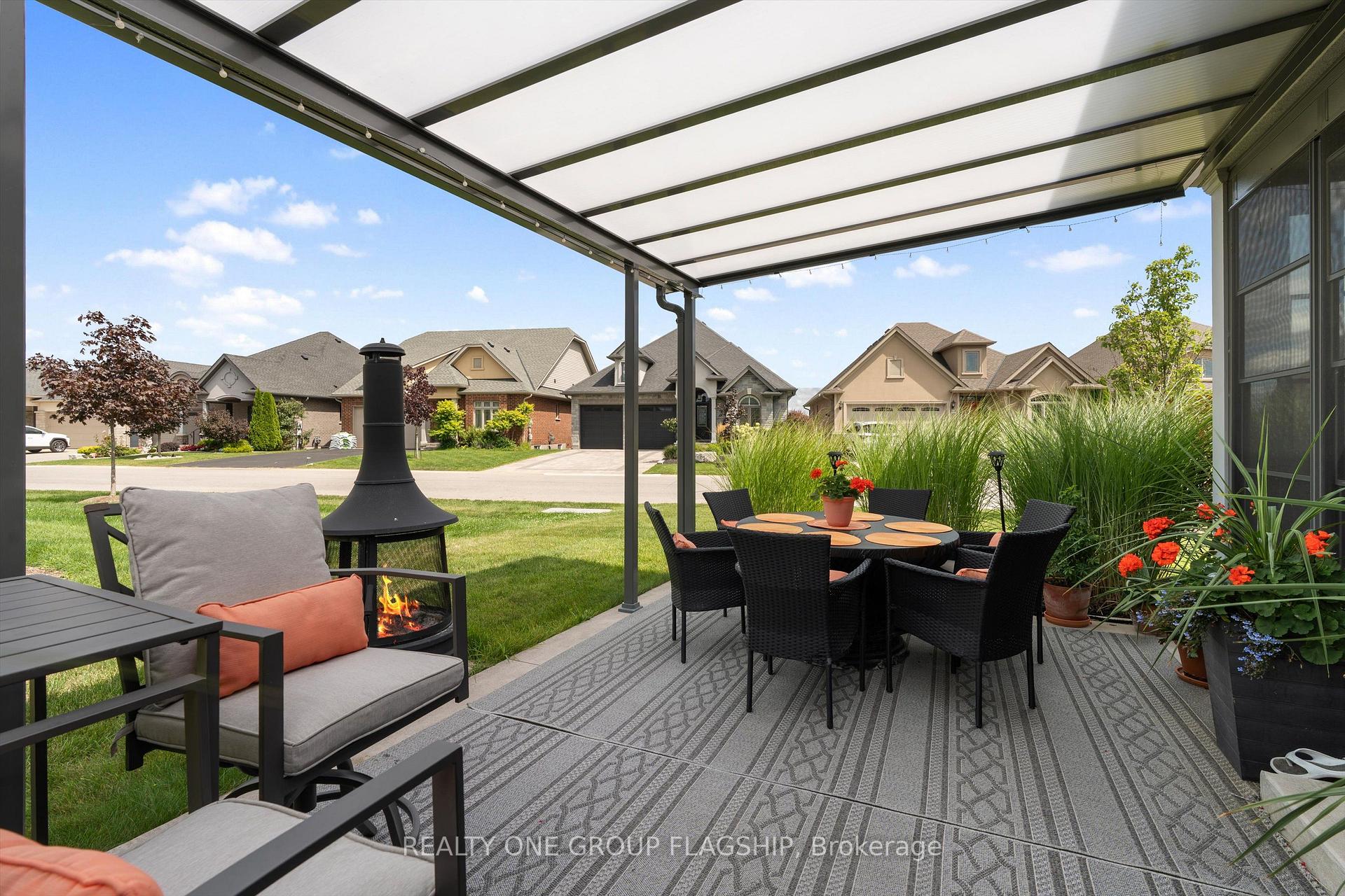 Photo 27 of 104 Berwick Trail, Welland, Hwy 406/Welland — HOMEH