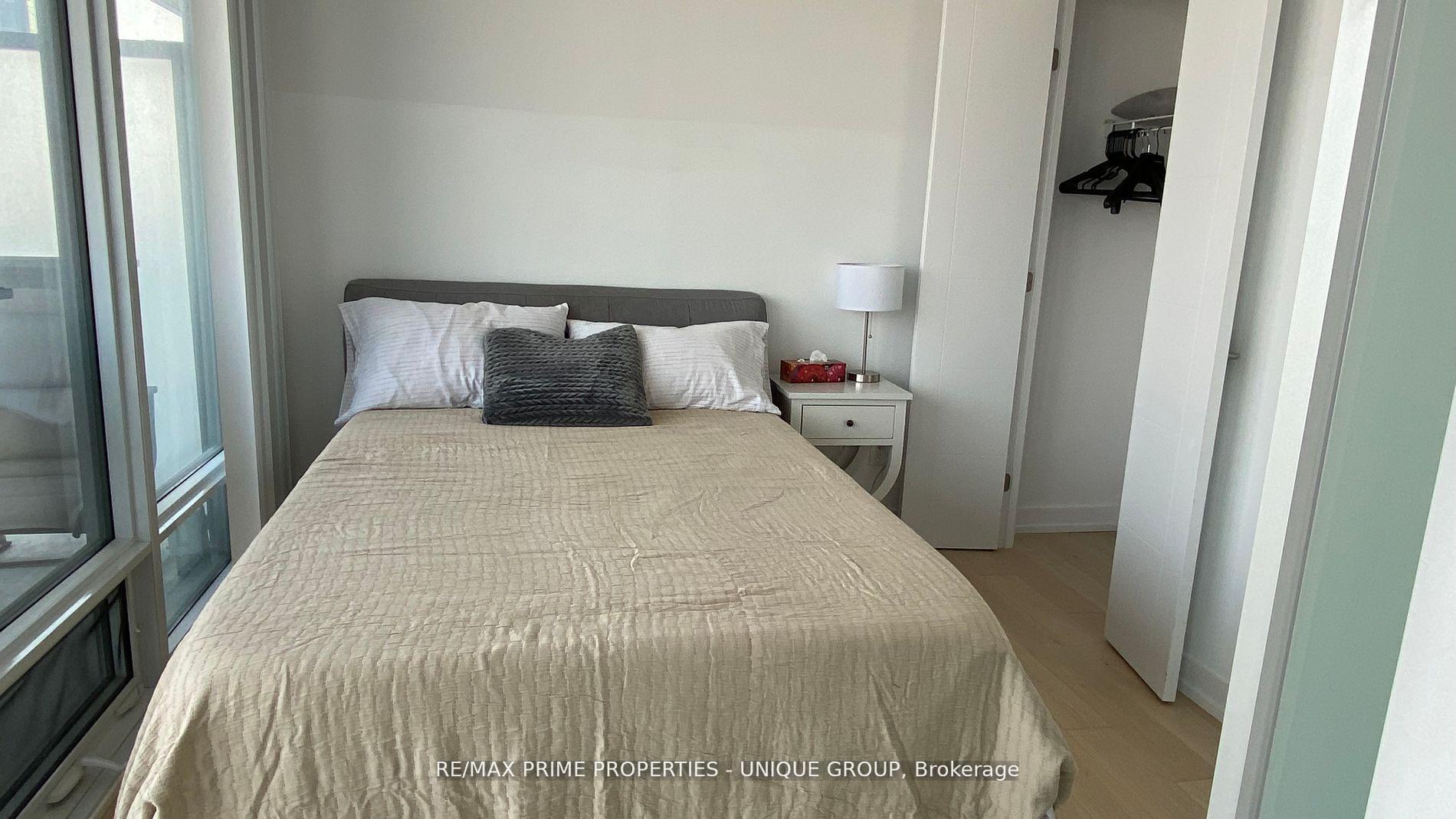 Photo 16 of Unit 3716, 488 University Avenue, Toronto, University — HOMEH