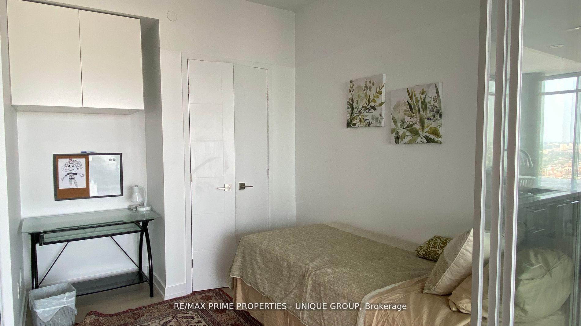 Photo 20 of Unit 3716, 488 University Avenue, Toronto, University — HOMEH