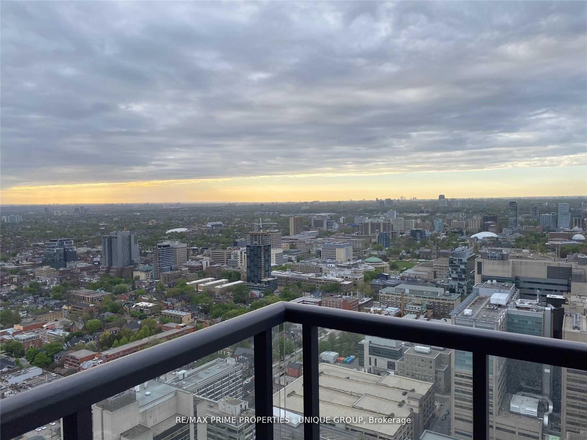 Photo 29 of Unit 3716, 488 University Avenue, Toronto, University — HOMEH