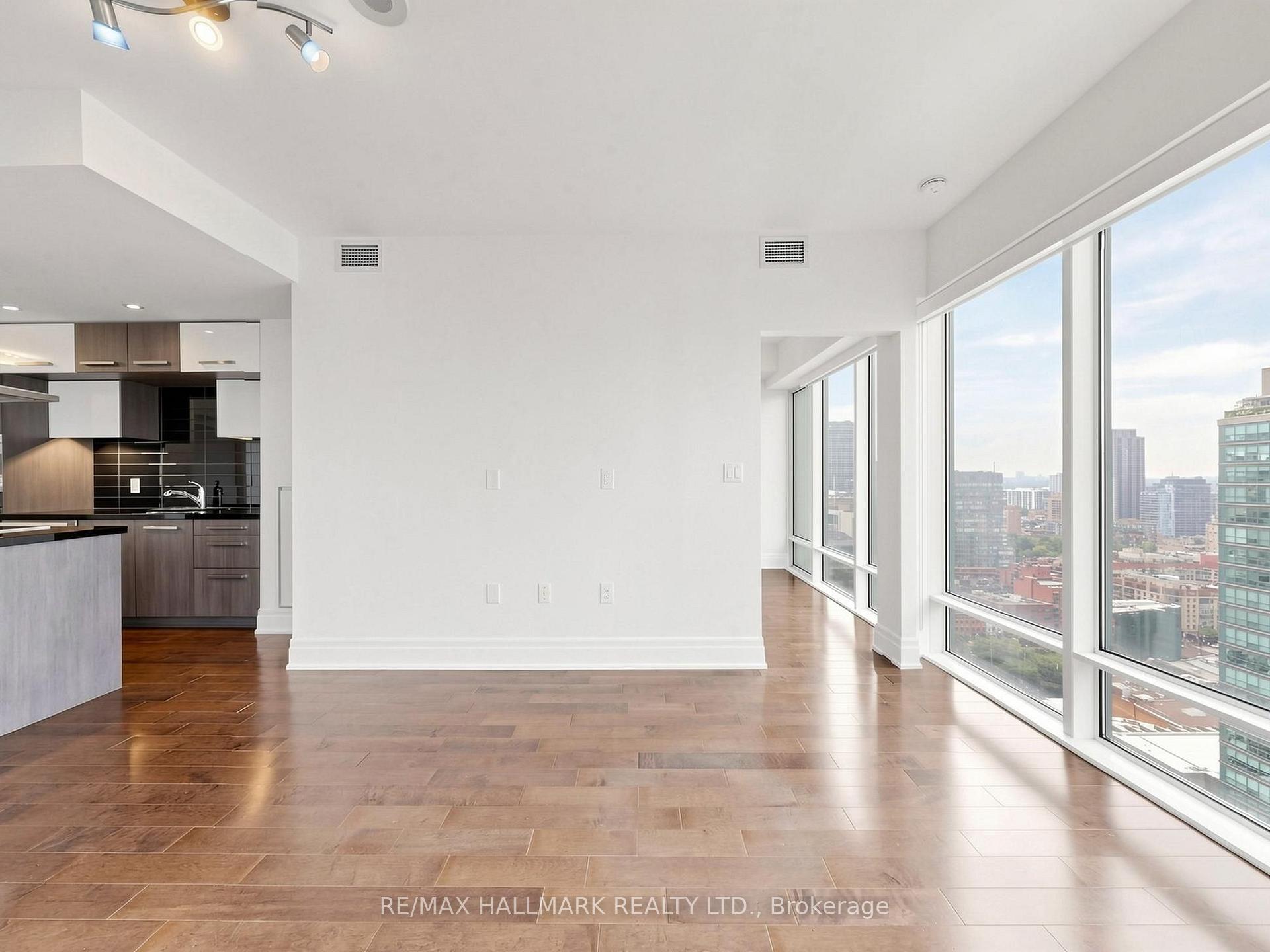 Photo 11 of Unit 2711, 8 The Esplanade Avenue, Toronto, Waterfront Communities — HOMEH