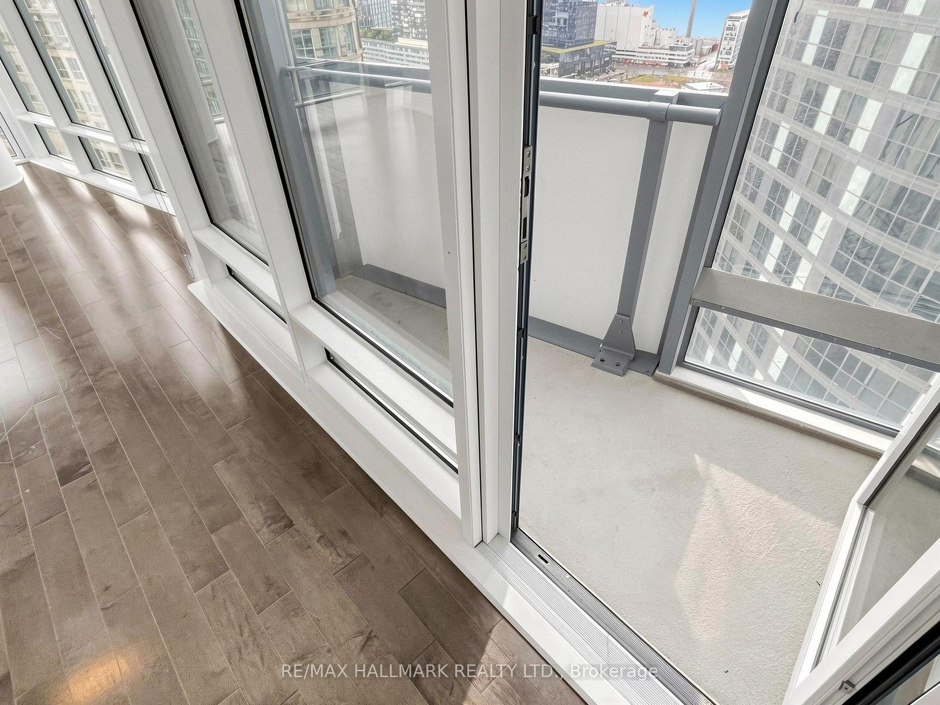 Photo 12 of Unit 2711, 8 The Esplanade Avenue, Toronto, Waterfront Communities — HOMEH
