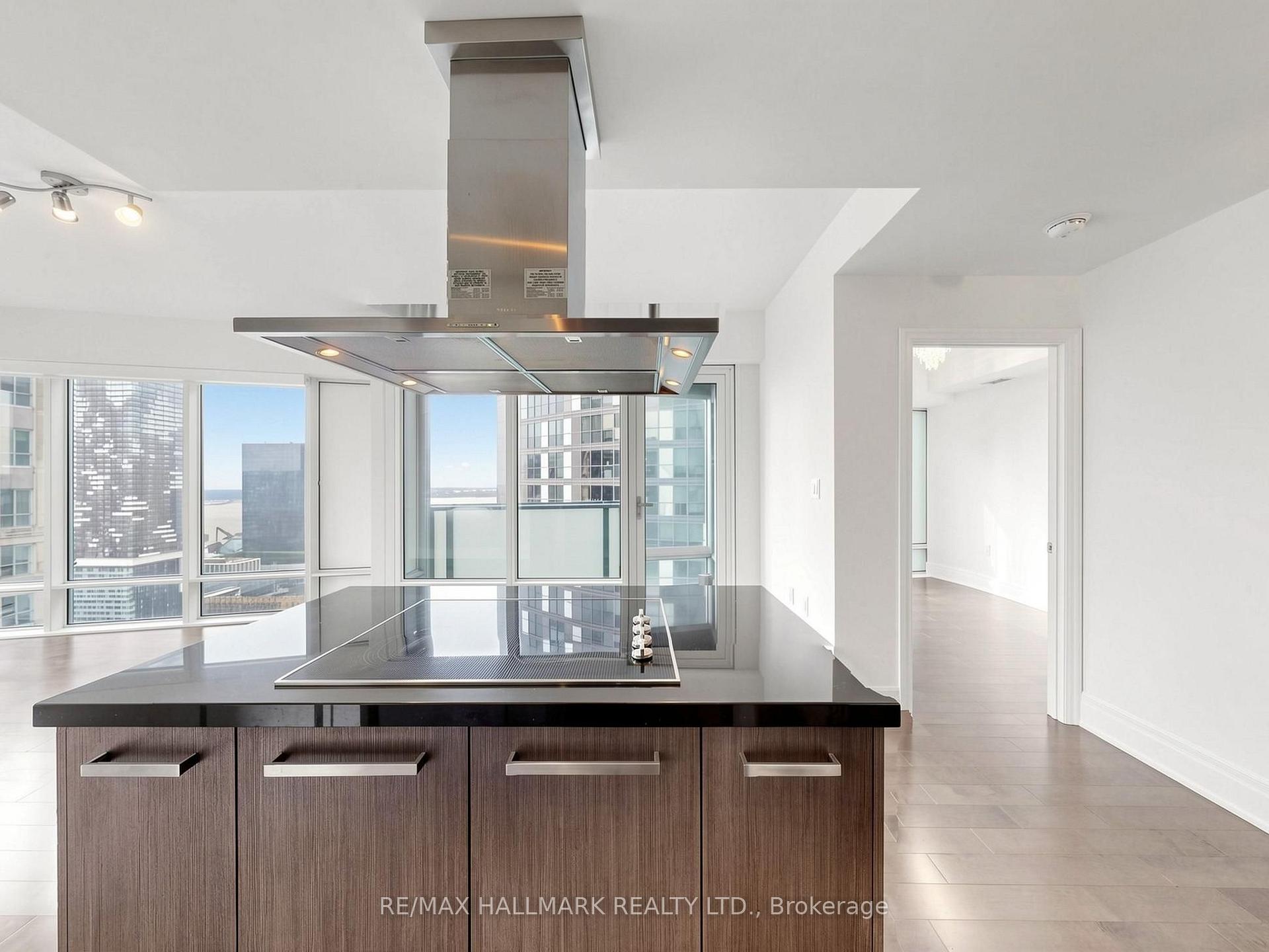 Photo 20 of Unit 2711, 8 The Esplanade Avenue, Toronto, Waterfront Communities — HOMEH