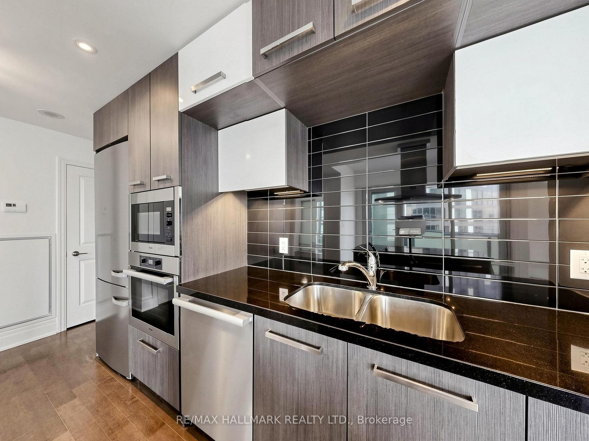 Photo 21 of Unit 2711, 8 The Esplanade Avenue, Toronto, Waterfront Communities — HOMEH