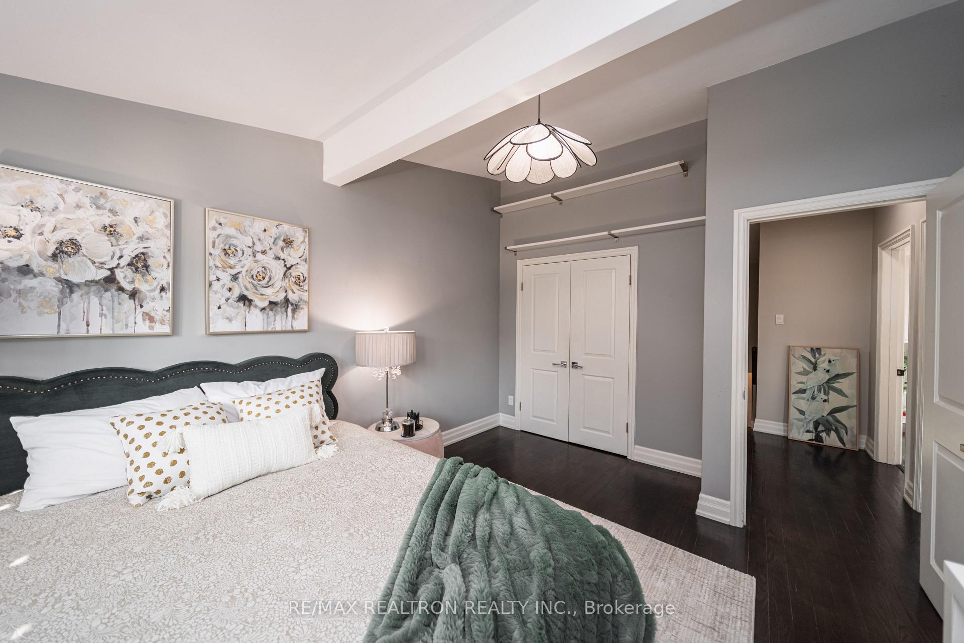 Photo 21 of 2 Lynedock Crescent, North York, Parkwoods-Donalda — HOMEH
