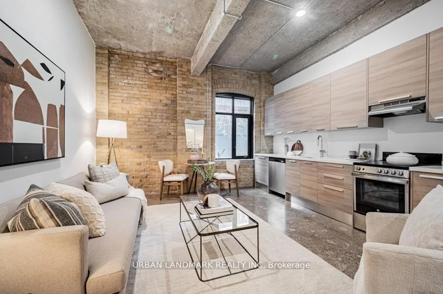 Photo 3 of Unit 602, 9 St. Nicholas Street, Toronto, Bay Street Corridor — HOMEH